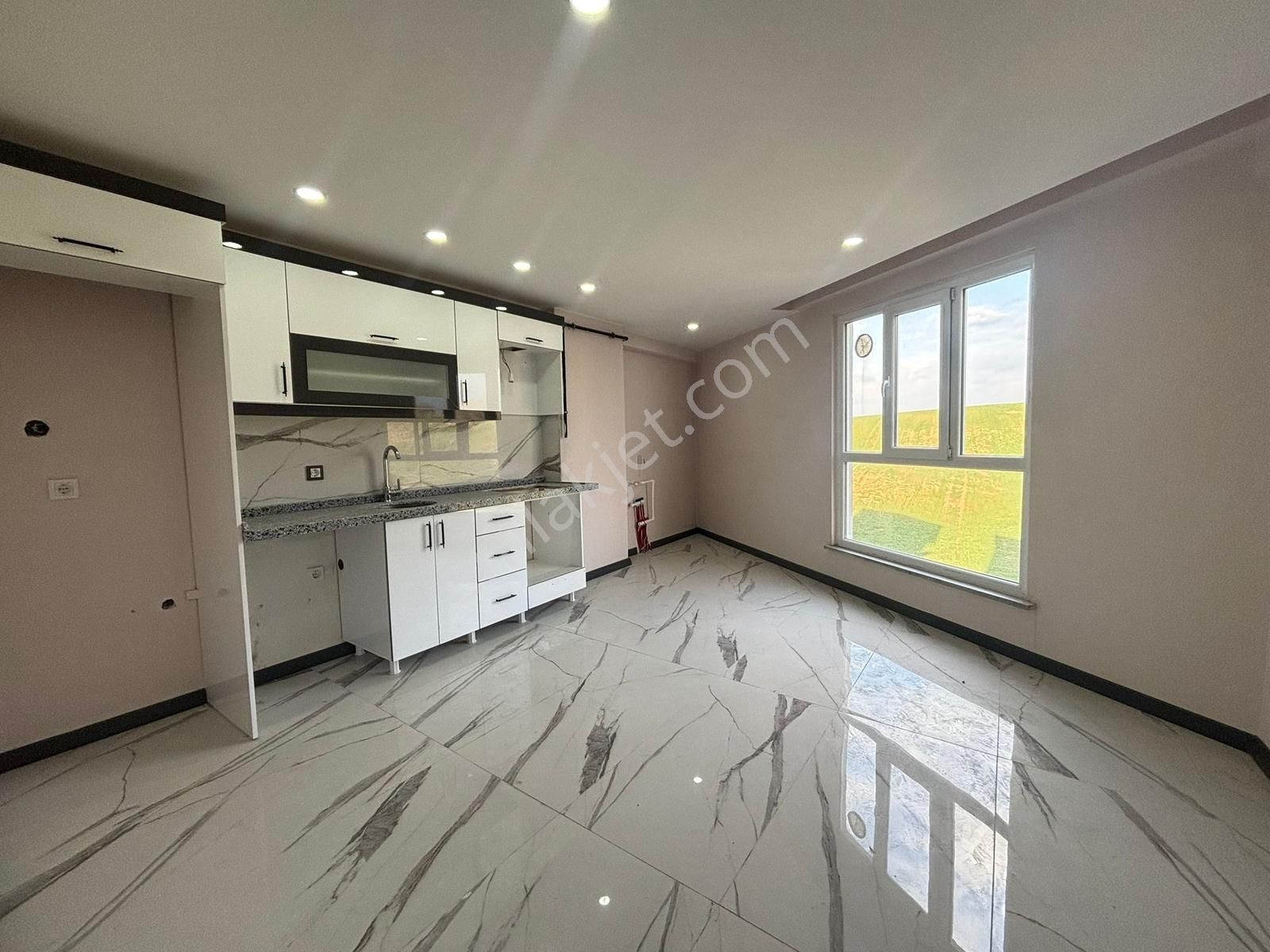 Fa Özbir'den Kızılpınar'da Balkonlu Açık Mutfaklı 2+1 Daire... - Görsel 32