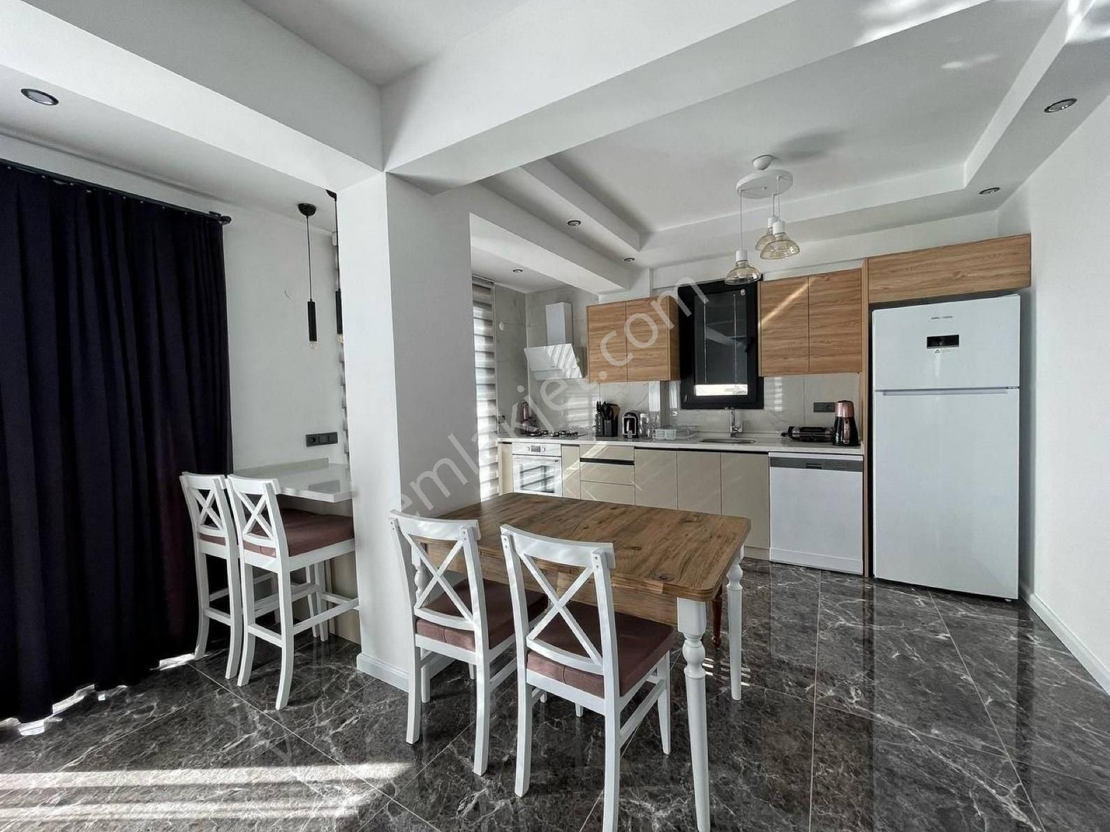 Fethiye Ölüdeniz'de 3+1 Eşyalı, Tripleks, Müstakil Kiralık Villa - Görsel 11