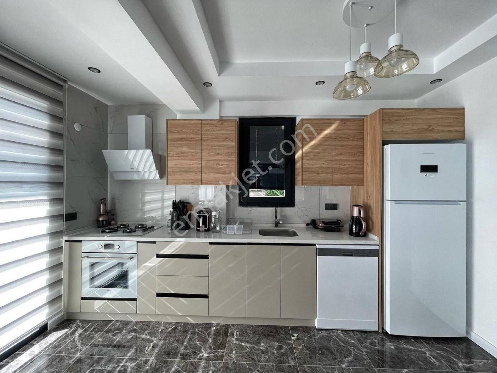 Fethiye Ölüdeniz'de 3+1 Eşyalı, Tripleks, Müstakil Kiralık Villa - Görsel 22