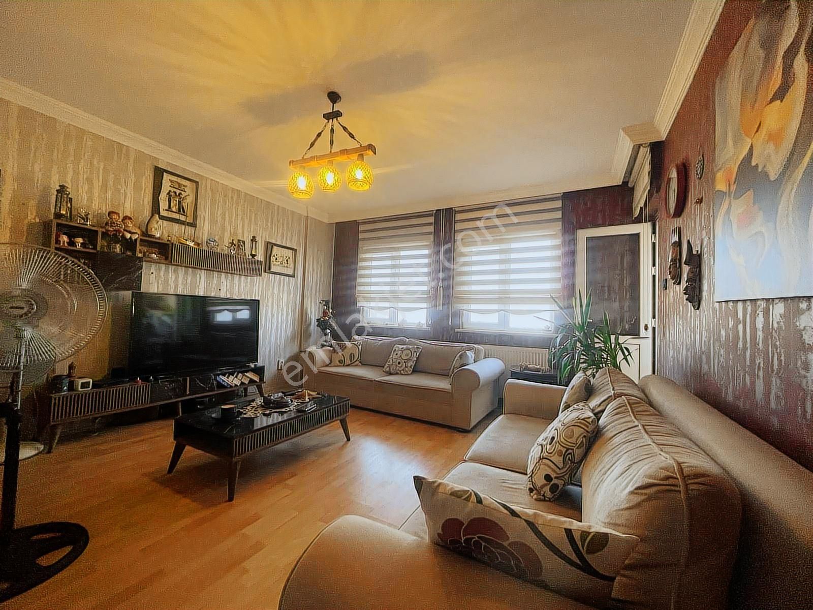 Büyükçekmece Gölşehirde Kazandıran Lokasyonda Satılık 2+1 Daire