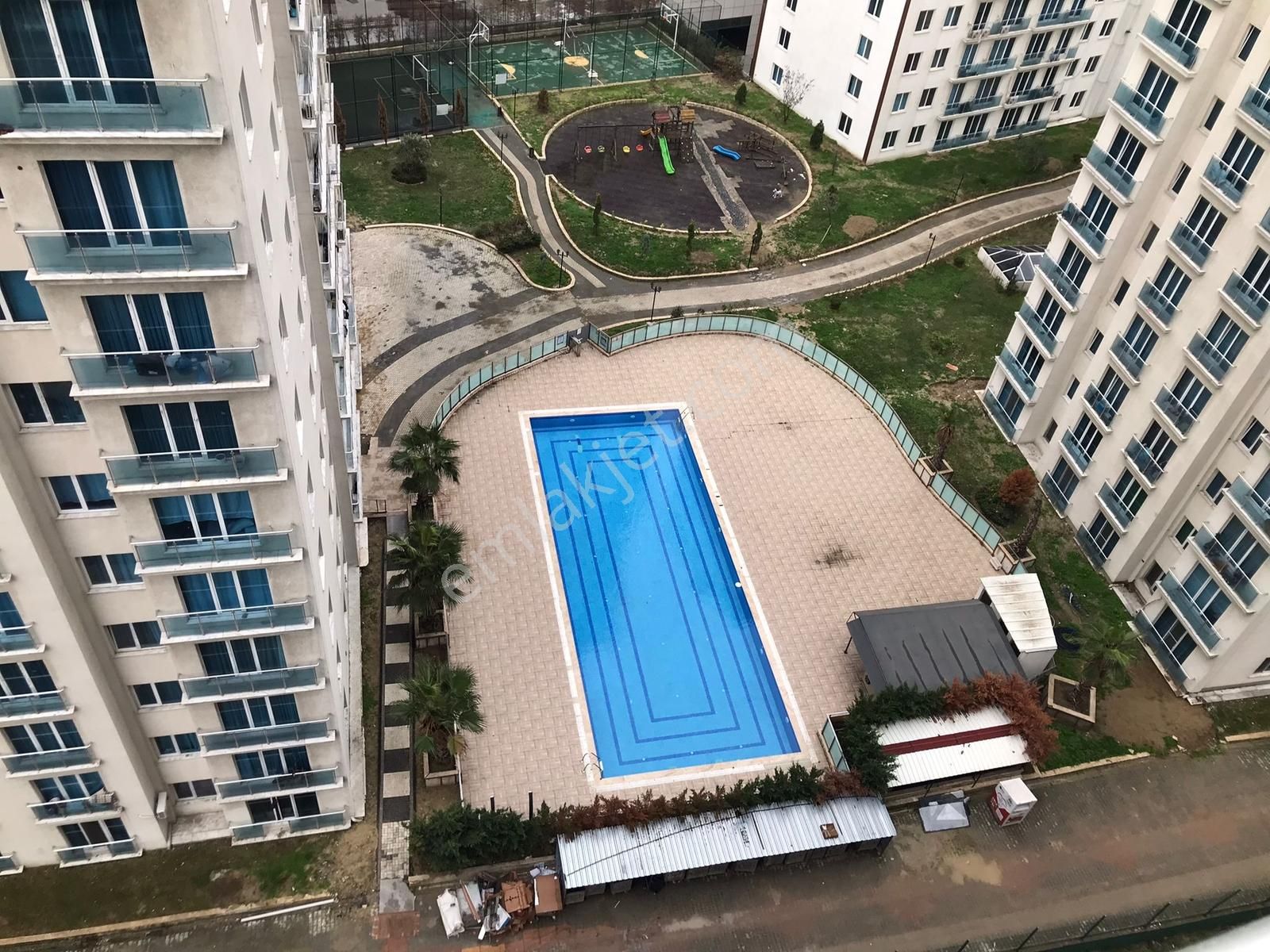 Esenyurt Zafer Mh Hayat Park 4 Sitesi 2+1 Kiralık Daire