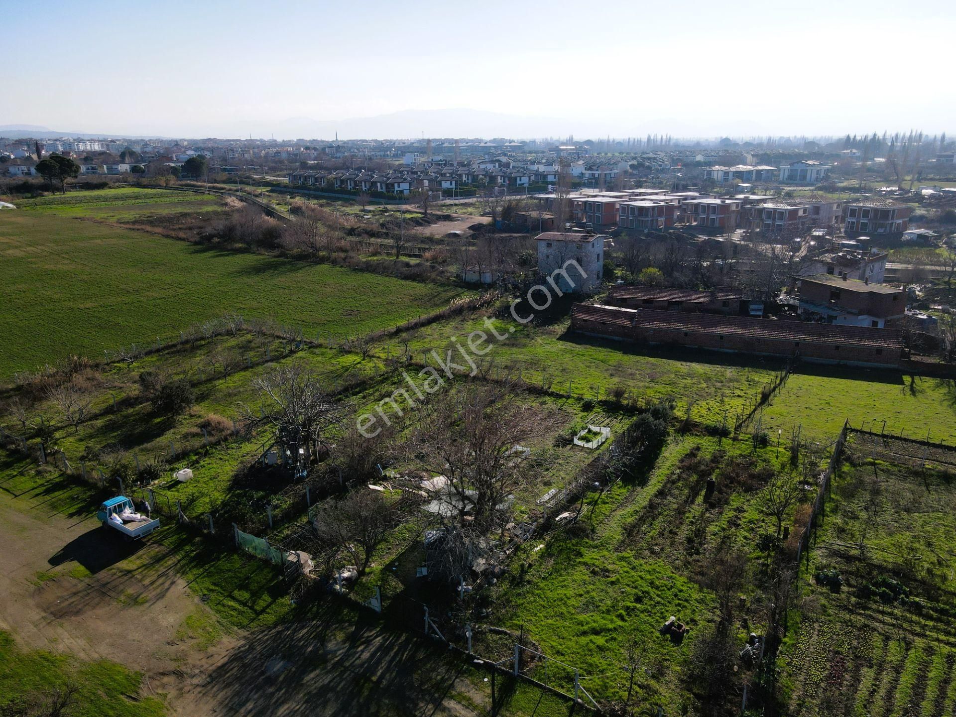 Kardeş'ten Edremit Hamidiye'de 15/30 İmarlı 500 M² Arsa