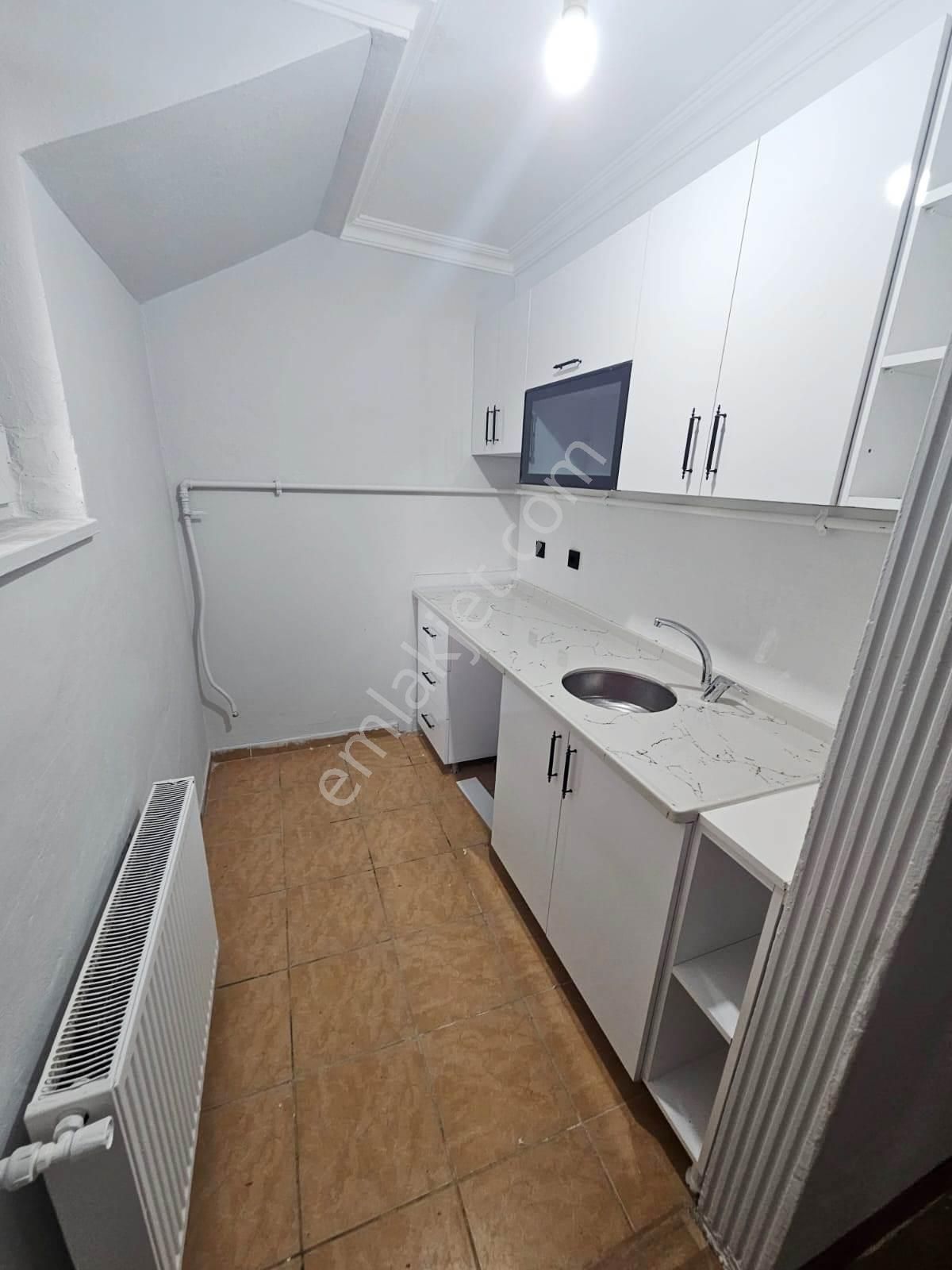 Fatih Emlaktan Çakmak Durağı Yakını Satılık 1+1 Krediye Uygun Bahçe Katı - Görsel 8