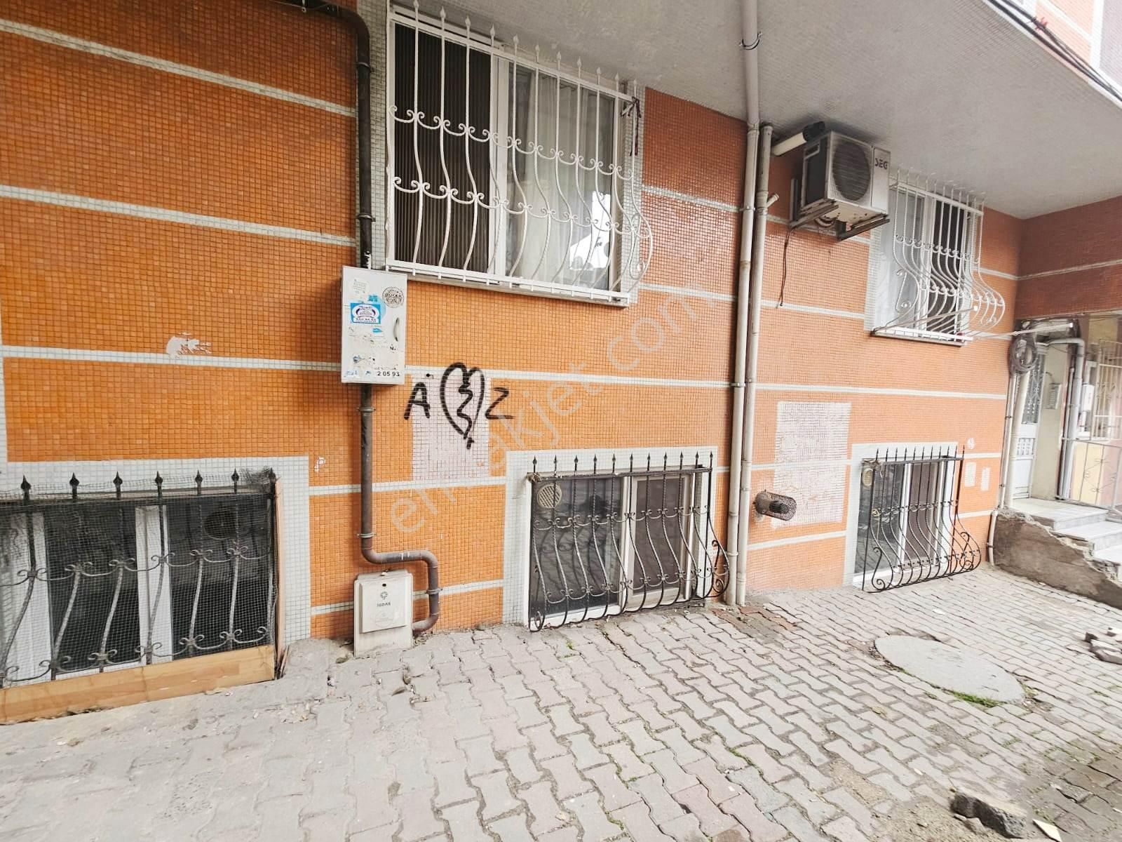 Fatih Emlaktan Çakmak Durağı Yakını Satılık 1+1 Krediye Uygun Bahçe Katı - Görsel 6