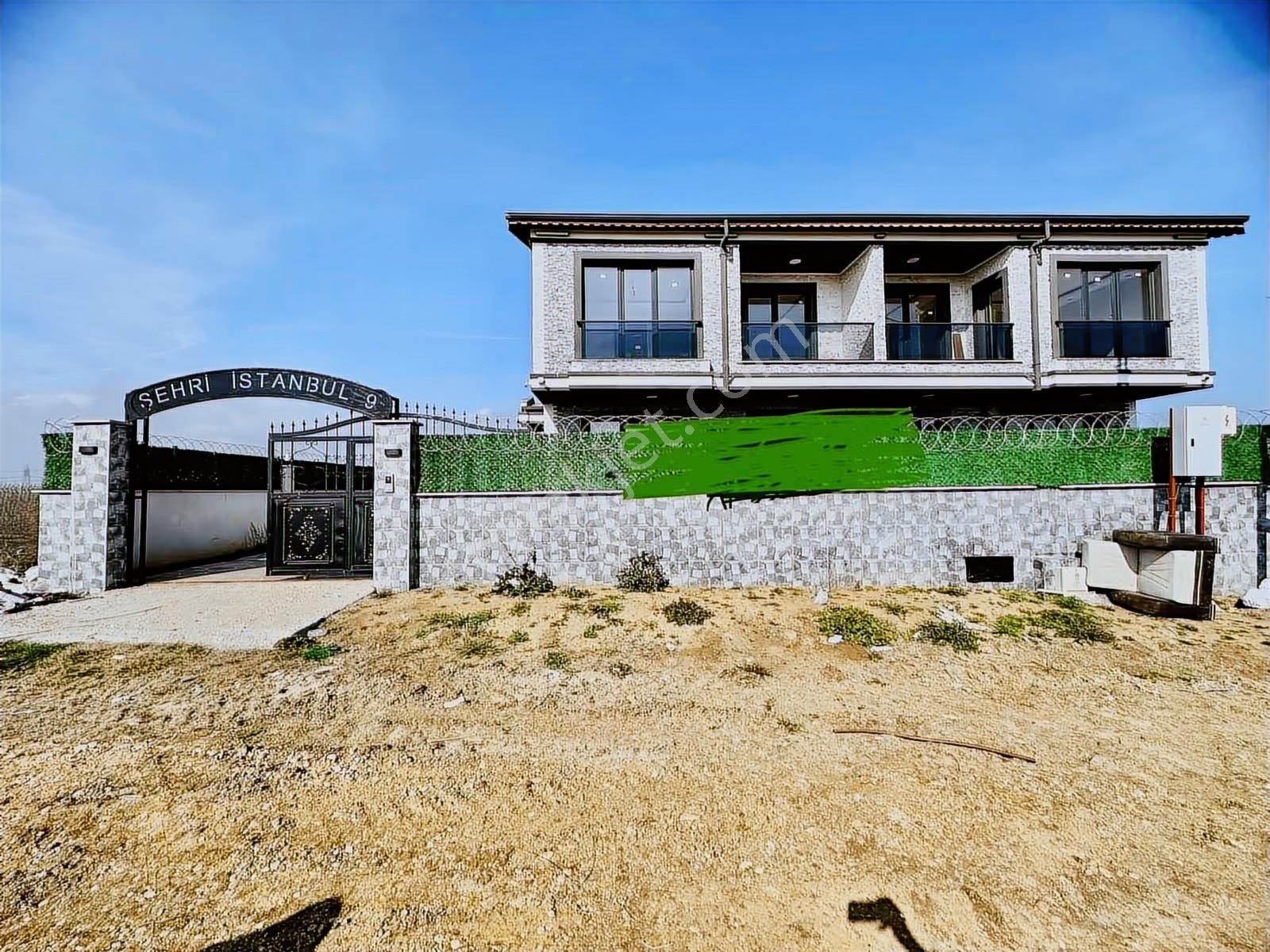 Silivri Gümüşyaka Da Satılık Deniz Manzaralı Vılla