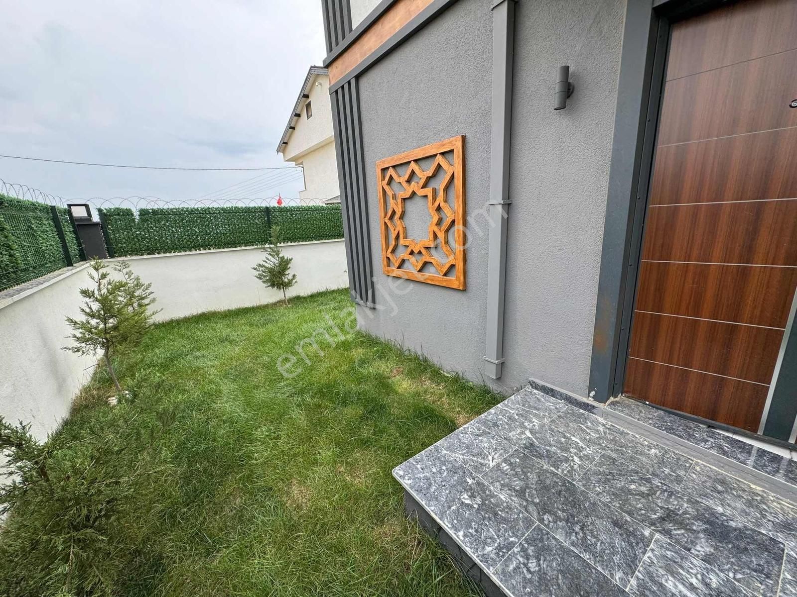 Gümüşyaka Da Deniz Manzaralı Satılık Vılla - Görsel 2