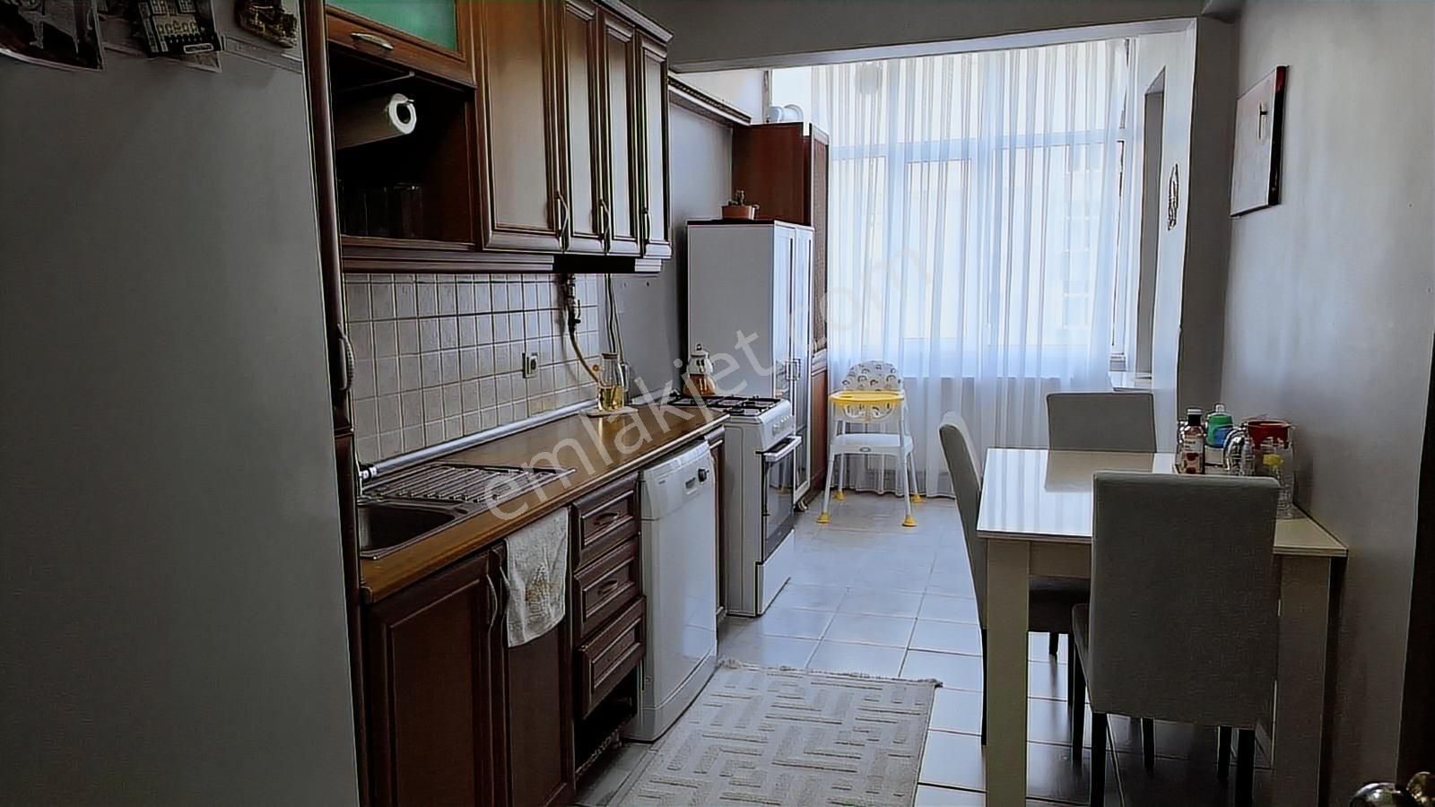 Beylikdüzü Beyaz City Karşisi Bariş Mah 3+1 145 M2 Satılık Dair - Görsel 2