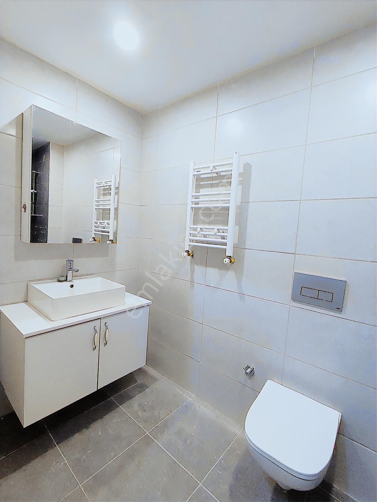 Merkezi Konum Beş Katlı Site [135m2] Geniş 2+1 Kiralık Daire - Görsel 16