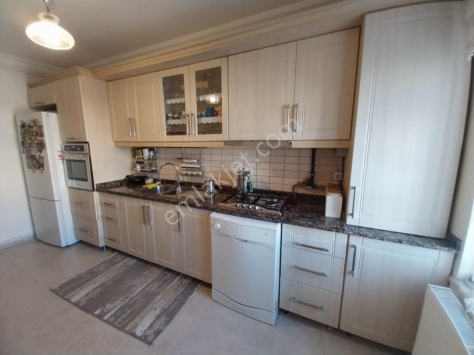 Yeşilkent 2 Sitesinin En Prestijli Binasında Satılık Temiz Daire - Görsel 12