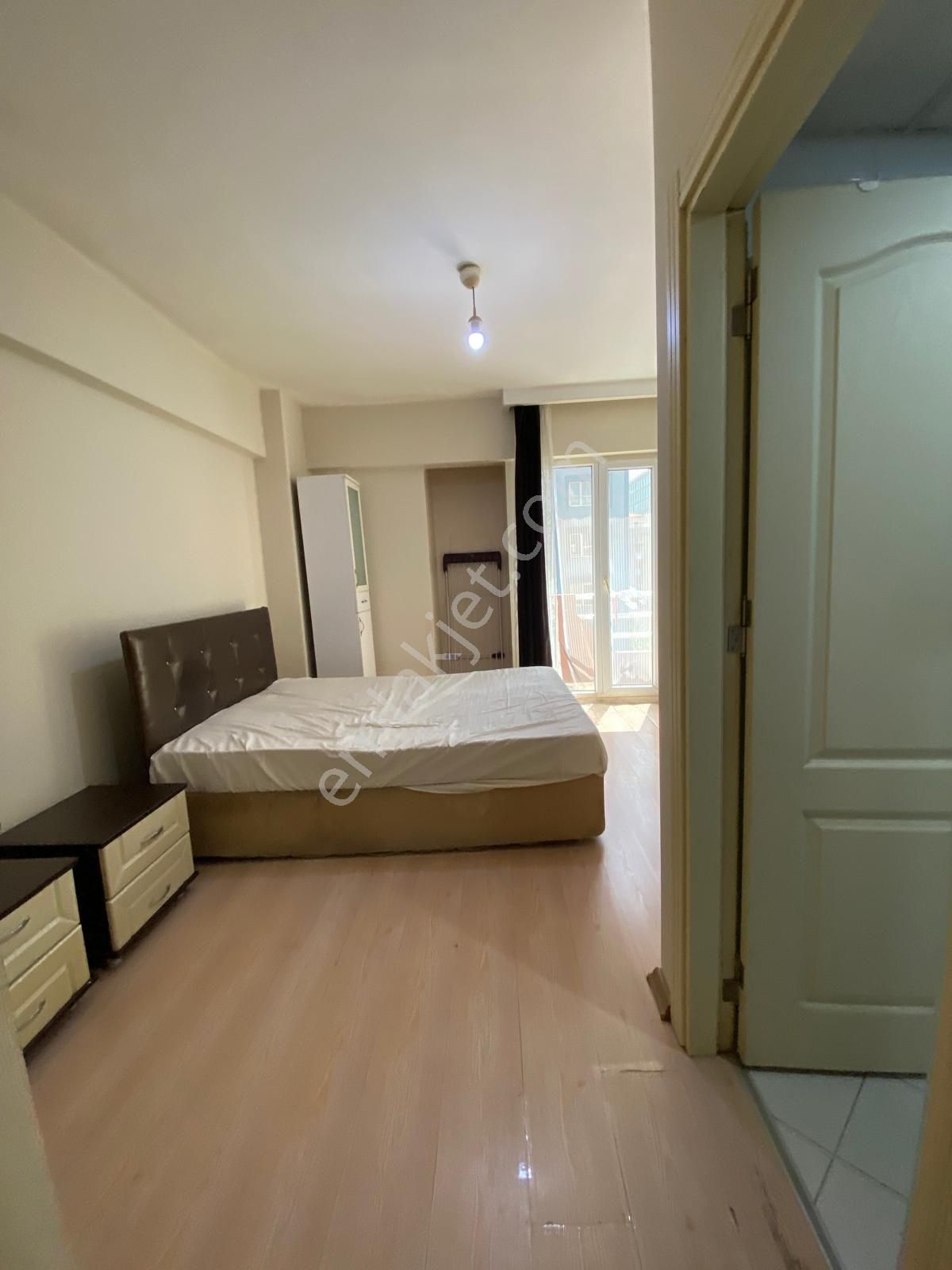 Metrobüse Çok Yakın Bey Palas Sitesi'nde Kiralık Full Eşyalı 1+1 - Görsel 22