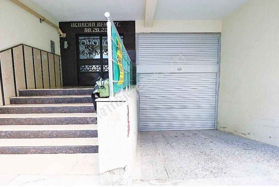 Simge'den 10 Yaşında Asansörlü Kapalı Otoparklı Arakat Daire - Görsel 22