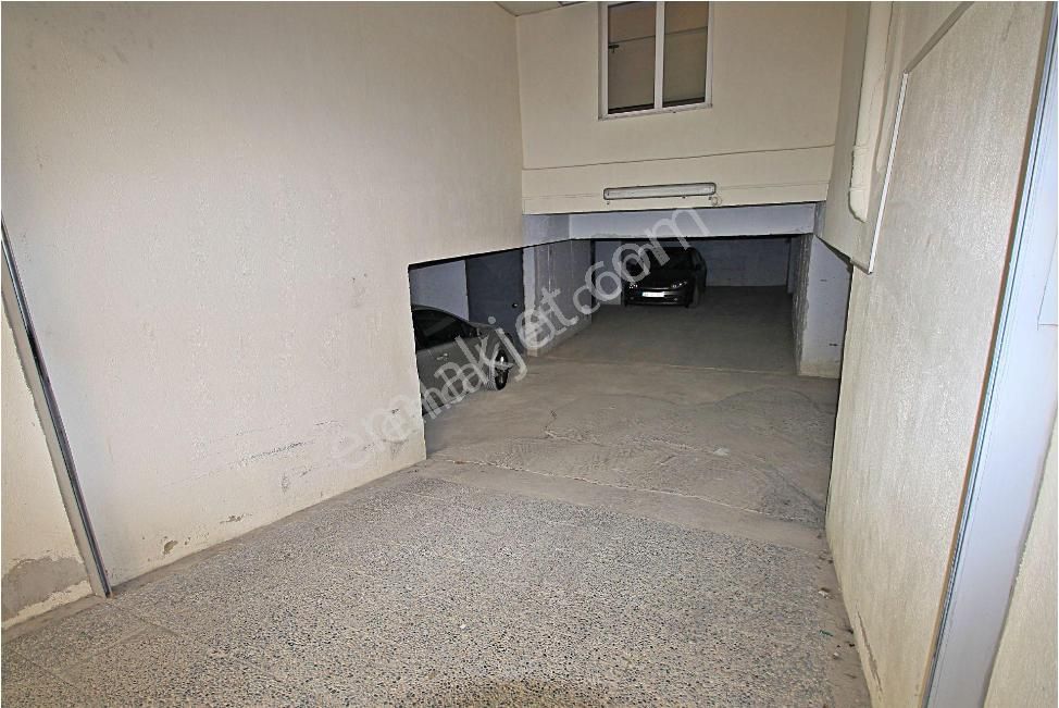 Simge'den 10 Yaşında Asansörlü Kapalı Otoparklı Arakat Daire - Görsel 23