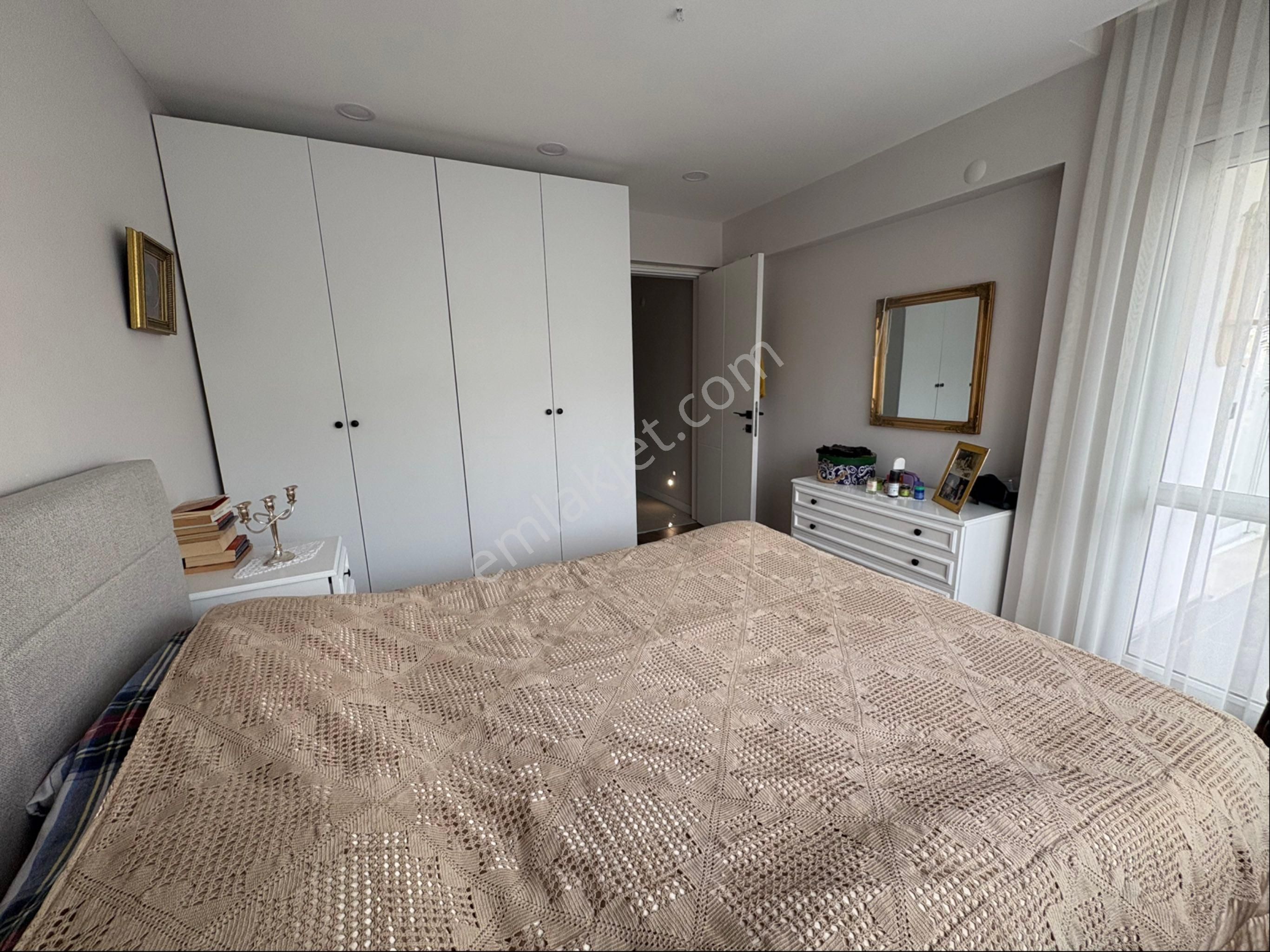 İzmir İnönü Caddesi Göztepe Stat Karşısı Full Yapılı 3+1 Satılık Daire - Görsel 18