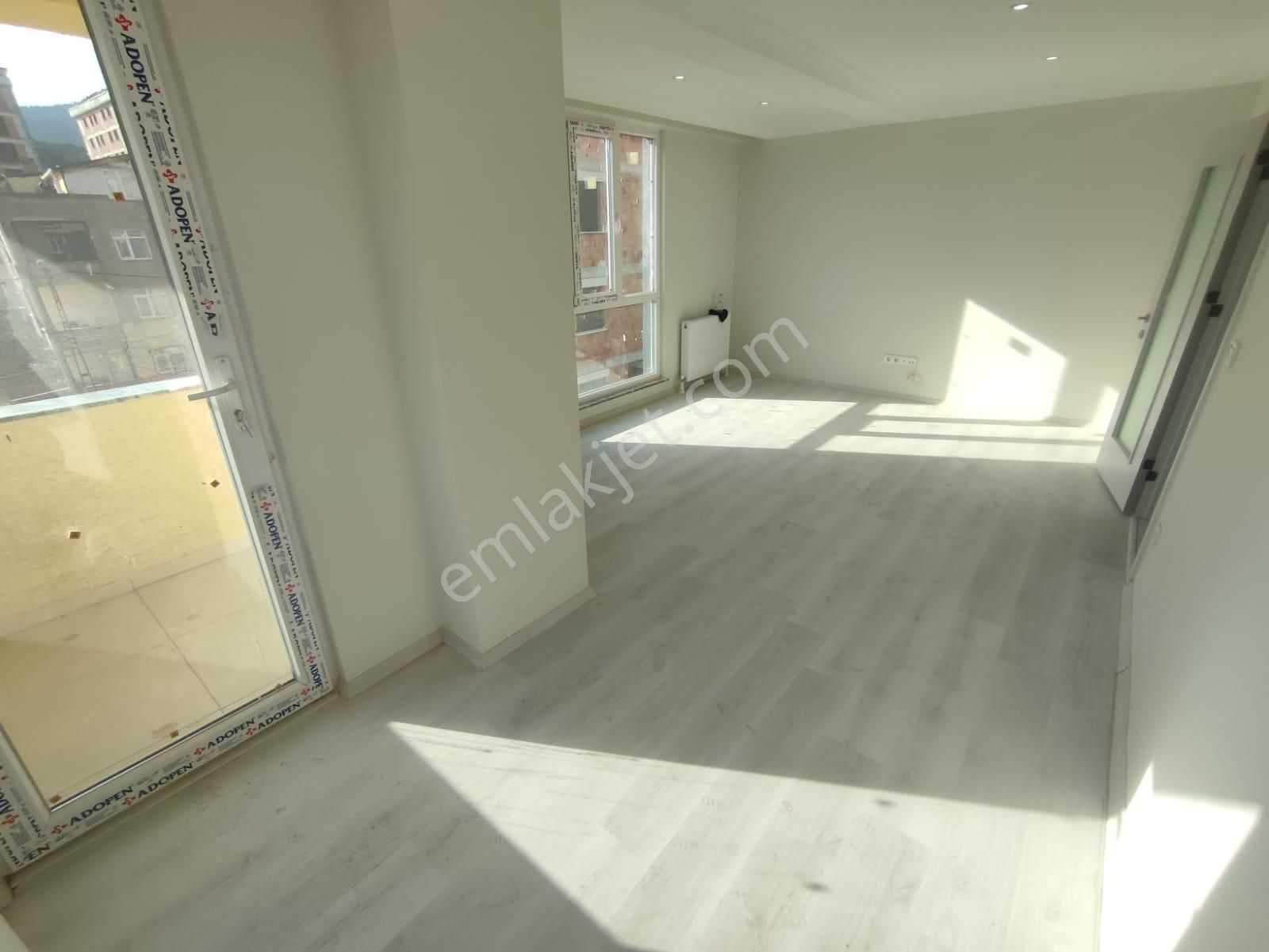 Sultanbeyli Mehmet Akif Mah. 3+1 Satılık Sıfır Ara Kat Daire - Görsel 7