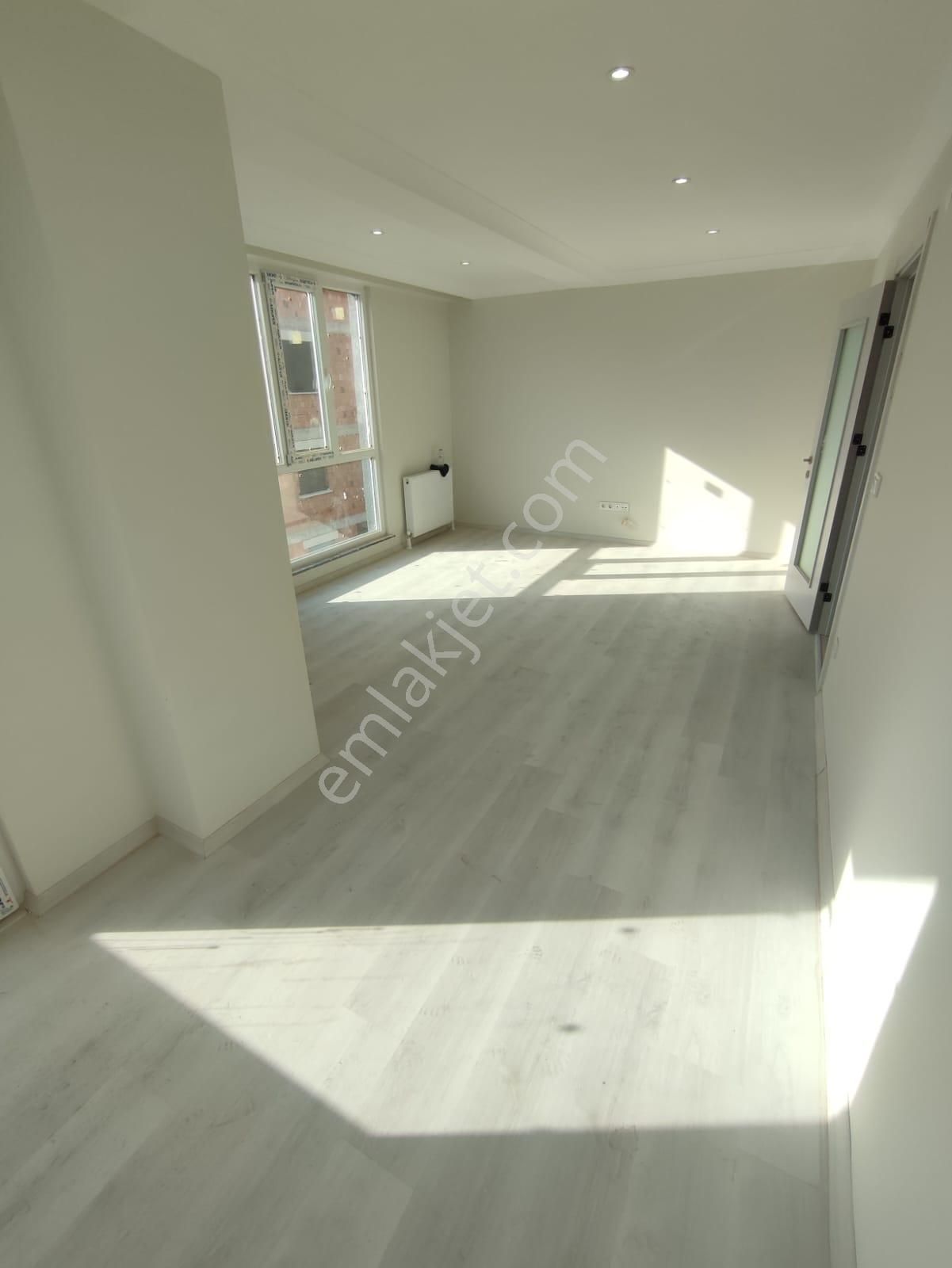 Sultanbeyli Mehmet Akif Mah. 3+1 Satılık Sıfır Ara Kat Daire - Görsel 3