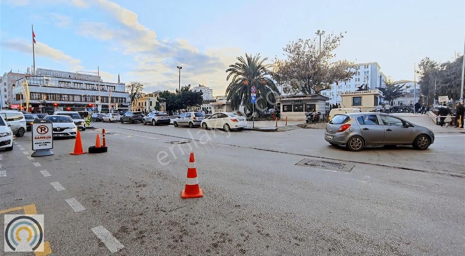 Cumhuriyet Meydanınıda Deniz Manzaralı Kiralık Ofis - Görsel 5