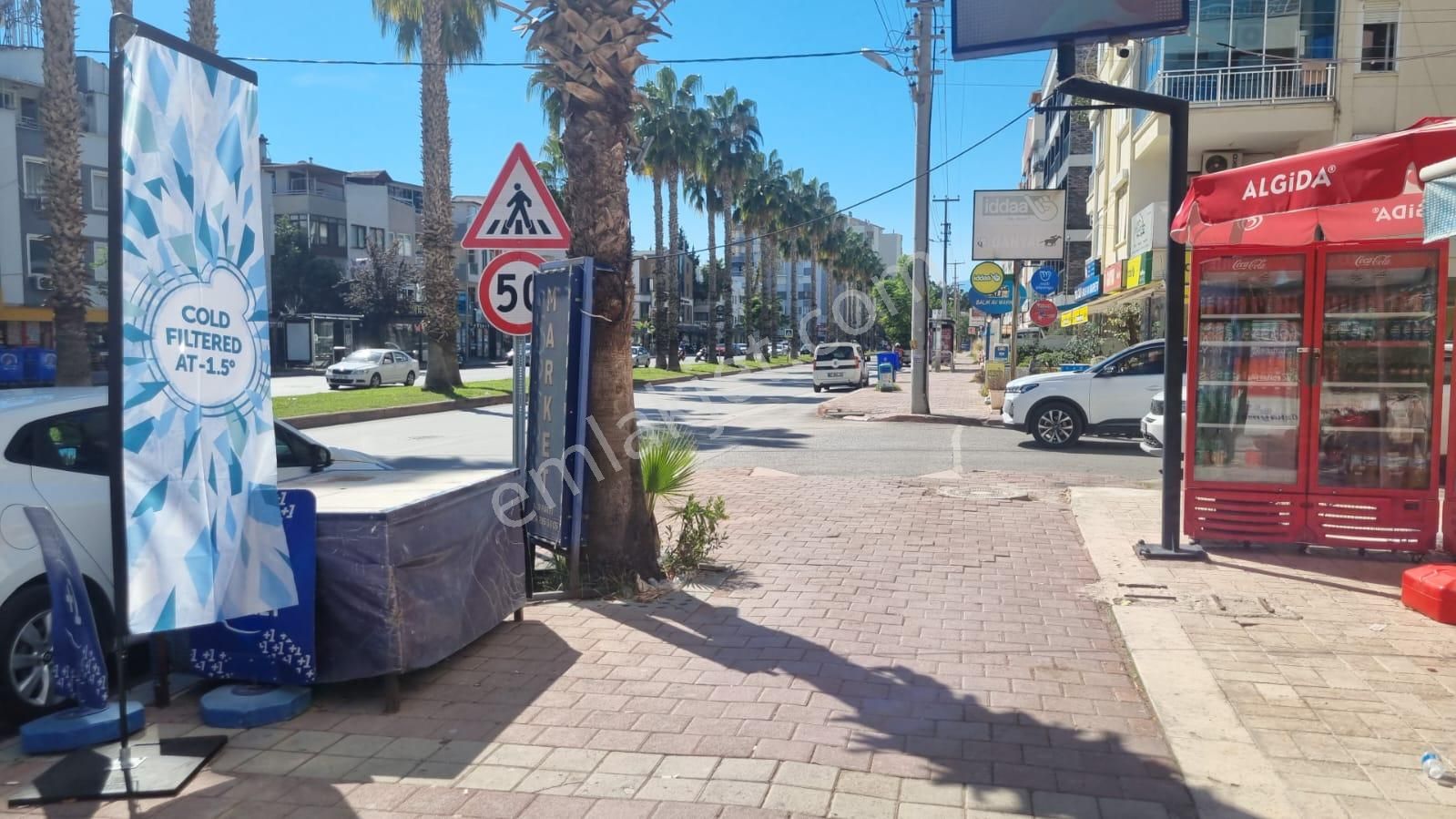 Lara Bölgesi Ana Cadde Üzerinde Devren Kiralık Market - Görsel 3