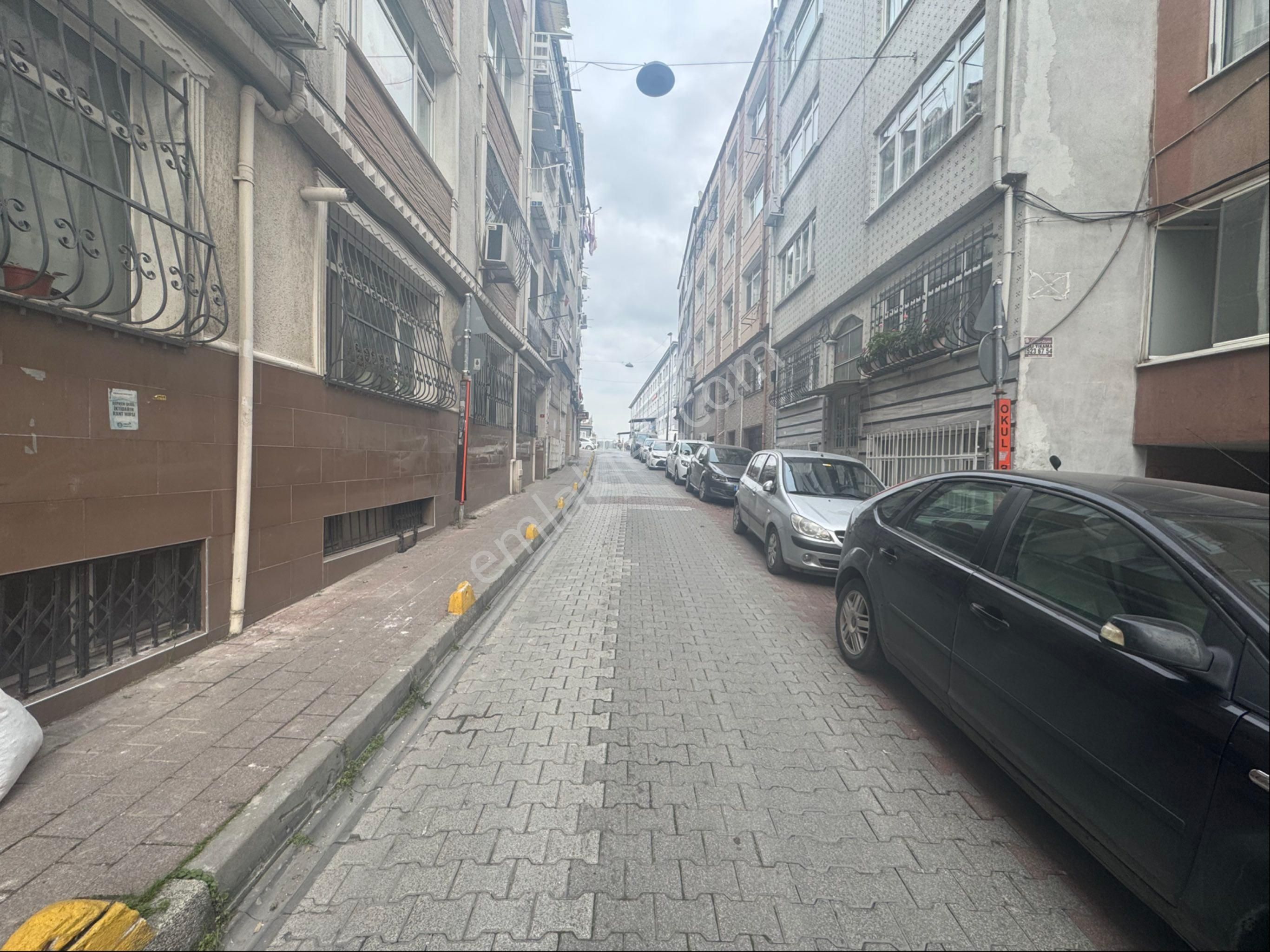 Fatih Kocamustafapaşa Gümrükçü Sokak 1 + 1 Yüksek Giriş Daire - Görsel 4