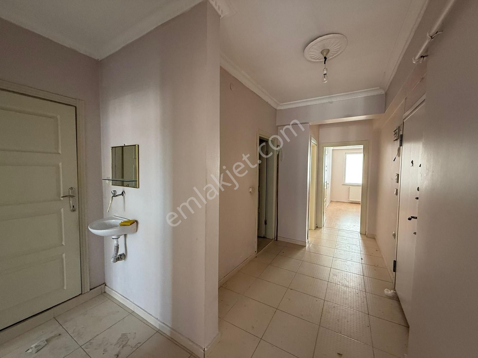 Esenyurt Pınar Mahallesinde Kiralık,geniş Ve Aydınlık 2+1 Daire - Görsel 2