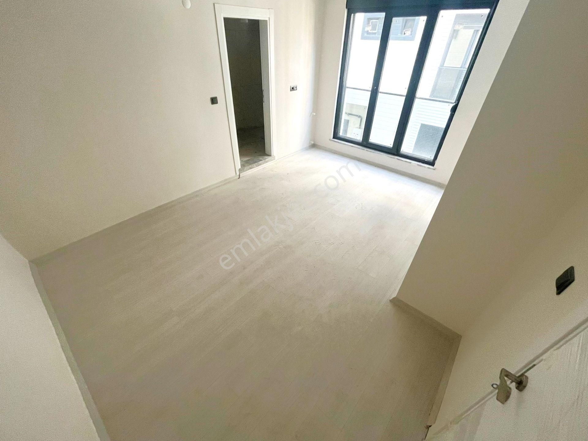 Aygül'den Akçay'da Site İçi Sıfır Ara Kat Ön Cephe Ayrı Mutfaklı Ebeveyn Banyolu 2+1 Satılık Daire - Görsel 18