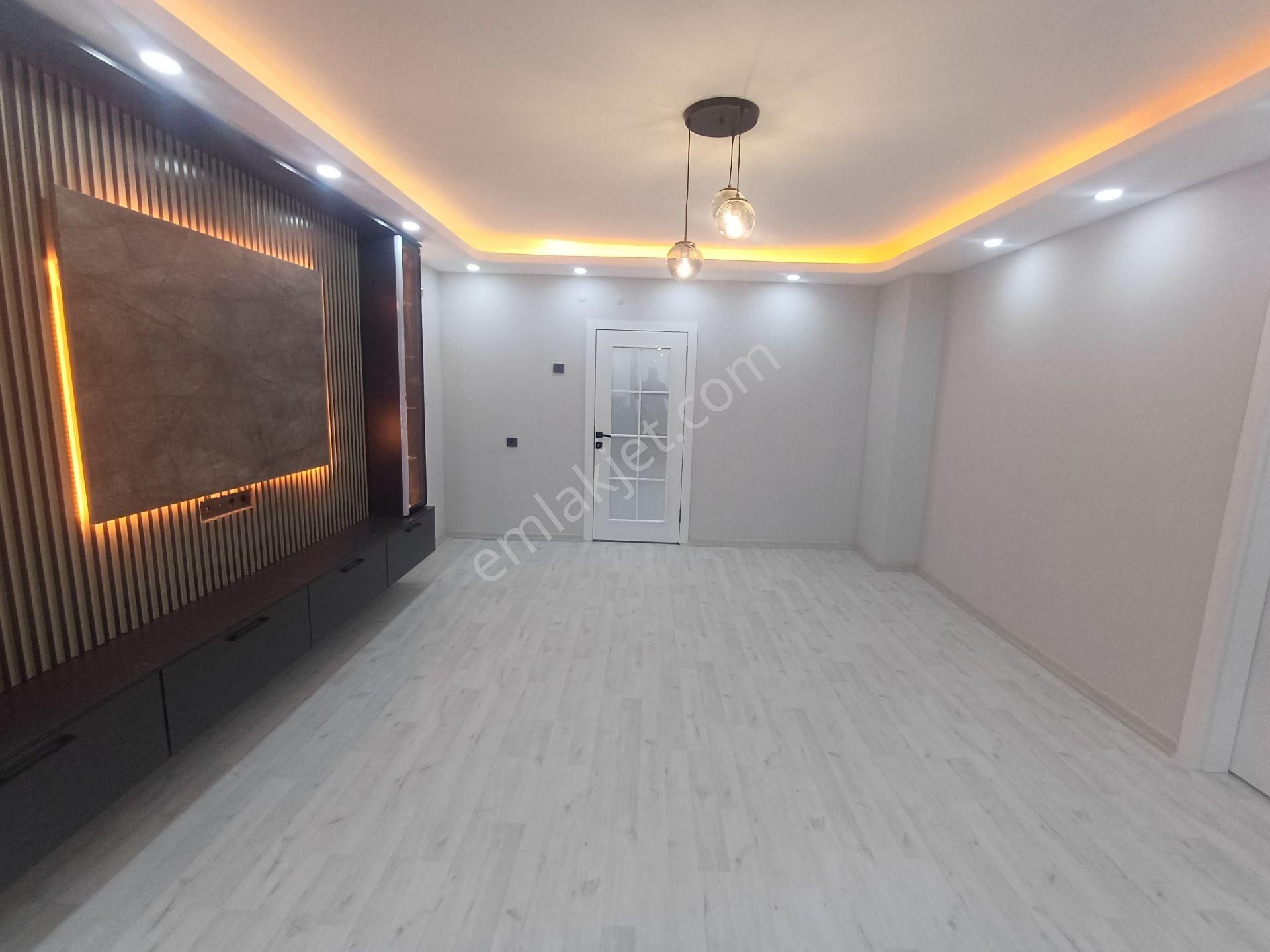 Sincan Plevne Mah.de Cadde Üzerinde Full Yapılı 3+1 Satılık Daire - Görsel 3