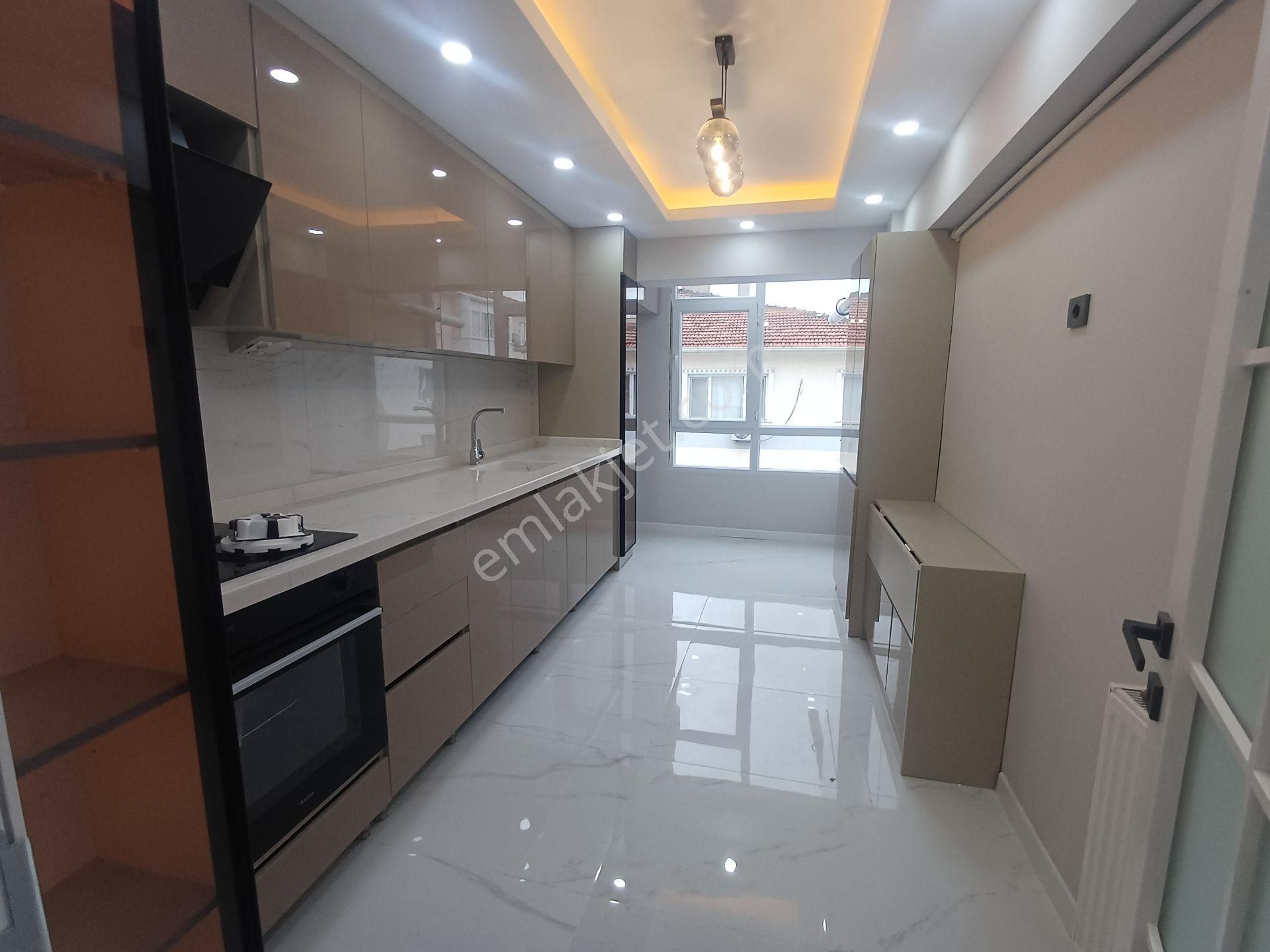 Sincan Plevne Mah.de Cadde Üzerinde Full Yapılı 3+1 Satılık Daire - Görsel 23