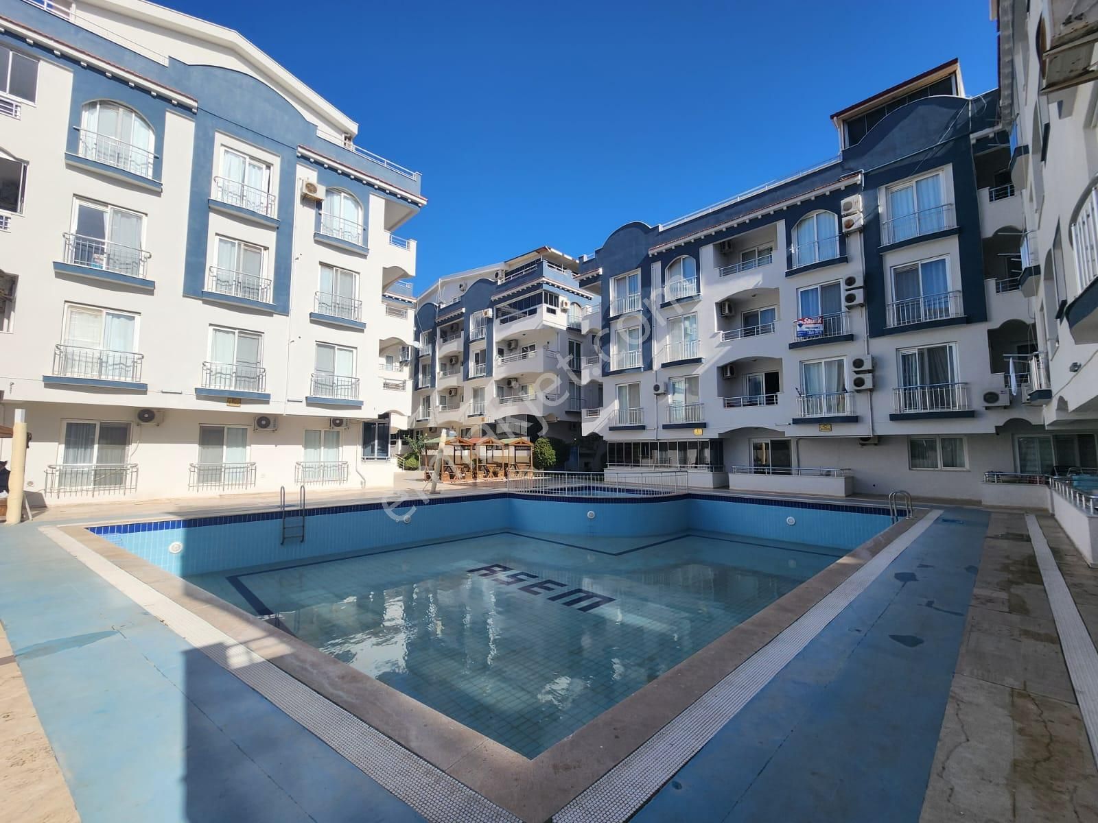 Didim Efeler Mahallesi’nde Cam Balkonlu2+1 Açık Mutfaklı Satılık Daire!