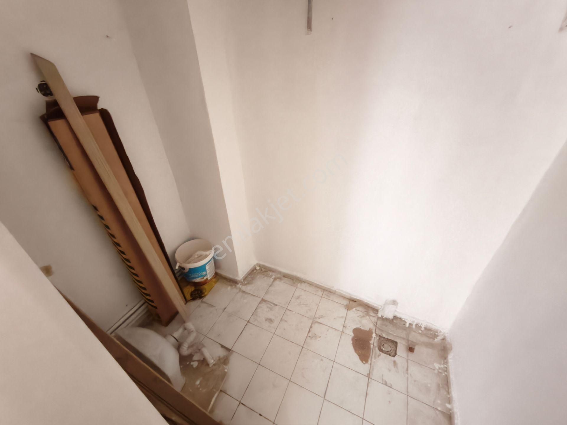 Feridun Pözüt Caddesi Üzerinde Çift Cephe Çift Balkon Kiralık 3+1 Daire - Görsel 11