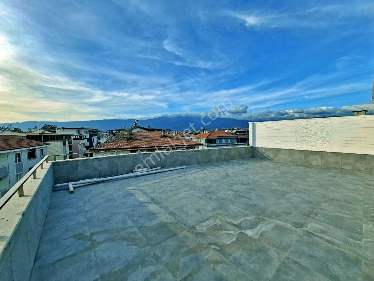 Uytundan Akçay Altınkum'da Denize 600 Metre 3+1 Dubleks Daire