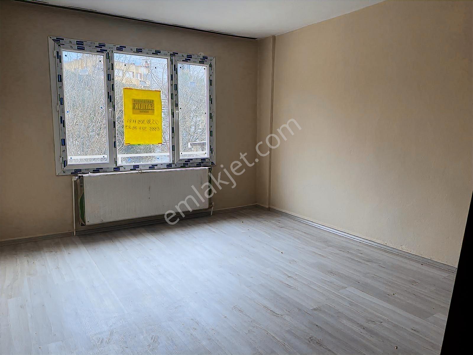 Kent Gayrimenkul'den Tire İpekçiler Mahallesi Satılık 3+1 Daire