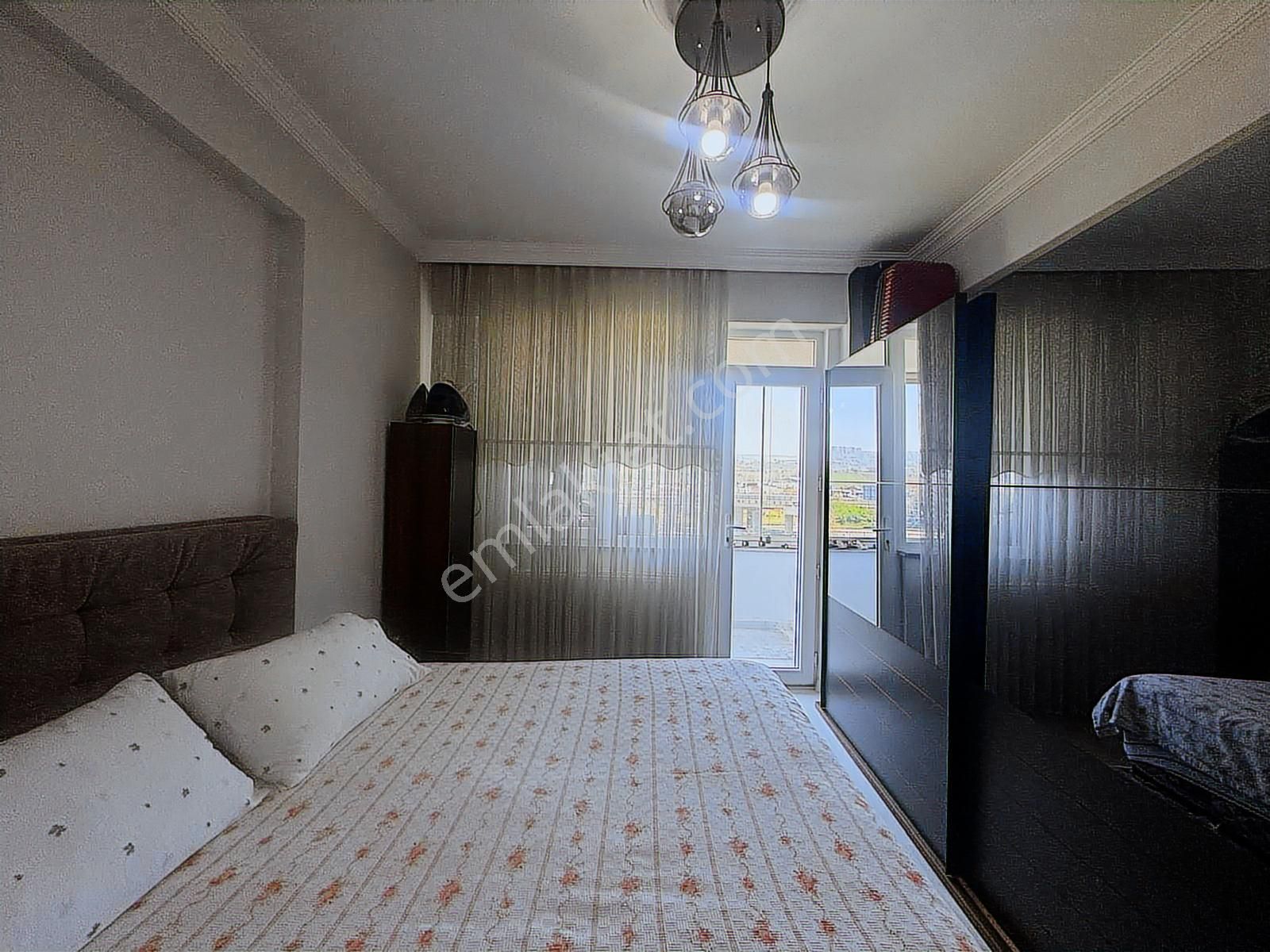 100.yıl Mahallesinde Kredeiye Uygun 3.5 +1 Dublex Daire - Görsel 5