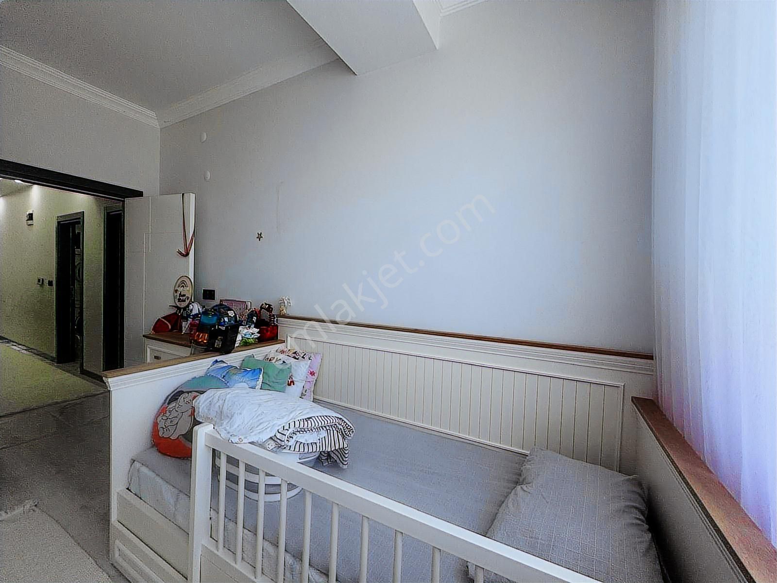 100.yıl Mahallesinde Kredeiye Uygun 3.5 +1 Dublex Daire - Görsel 14