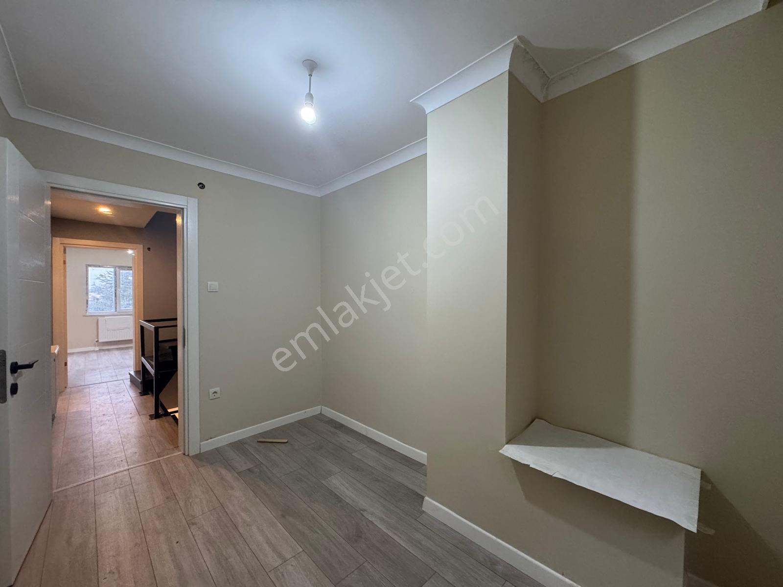 Değirmenaltı Çamlık Bölgesinde 3+1 Deniz Manzaralı Bahçeli Villa - Görsel 35
