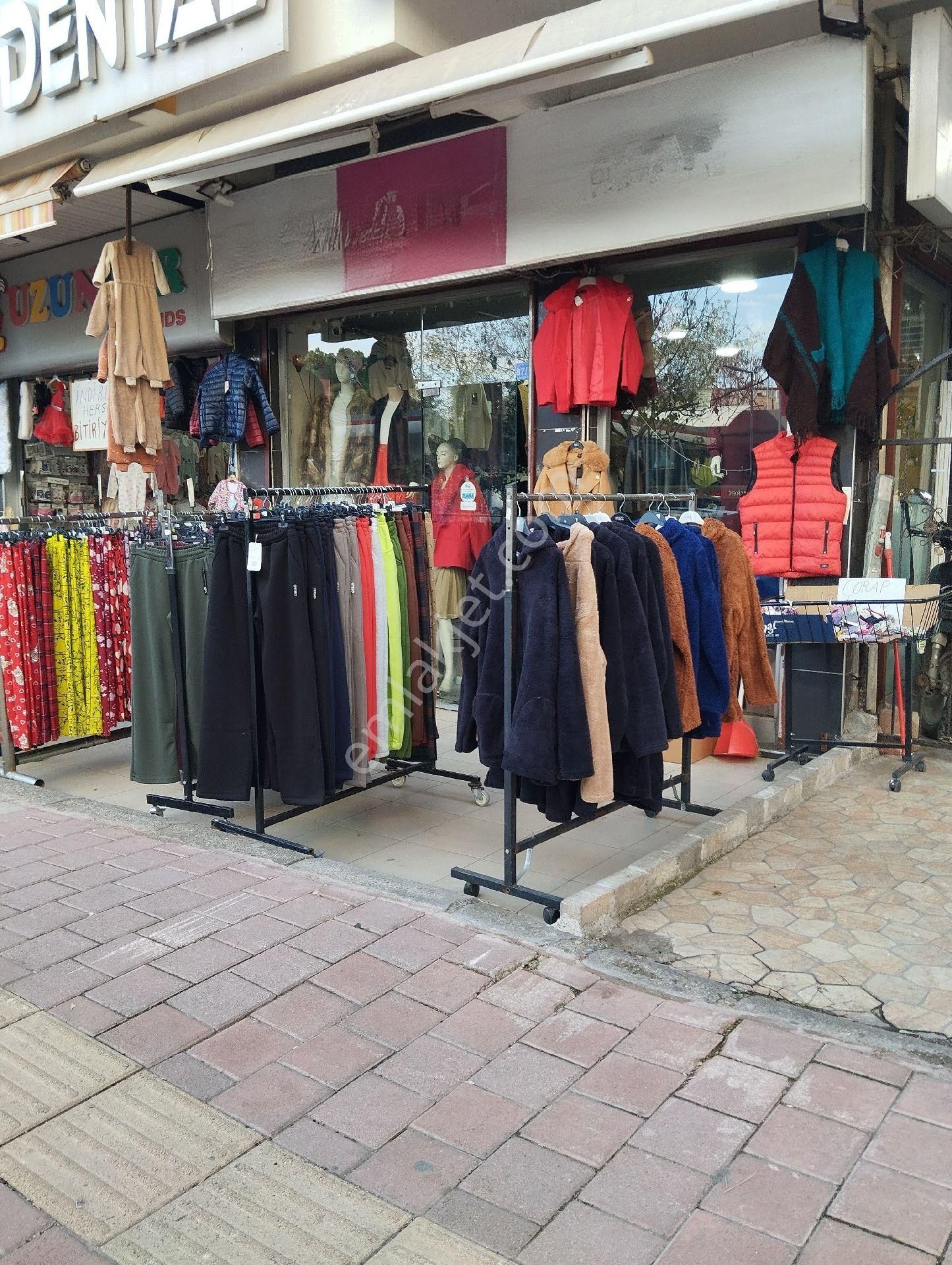 Güllük Caddesi Üzerinde Devren Kiralık Dükkan Mağaza - Görsel 2