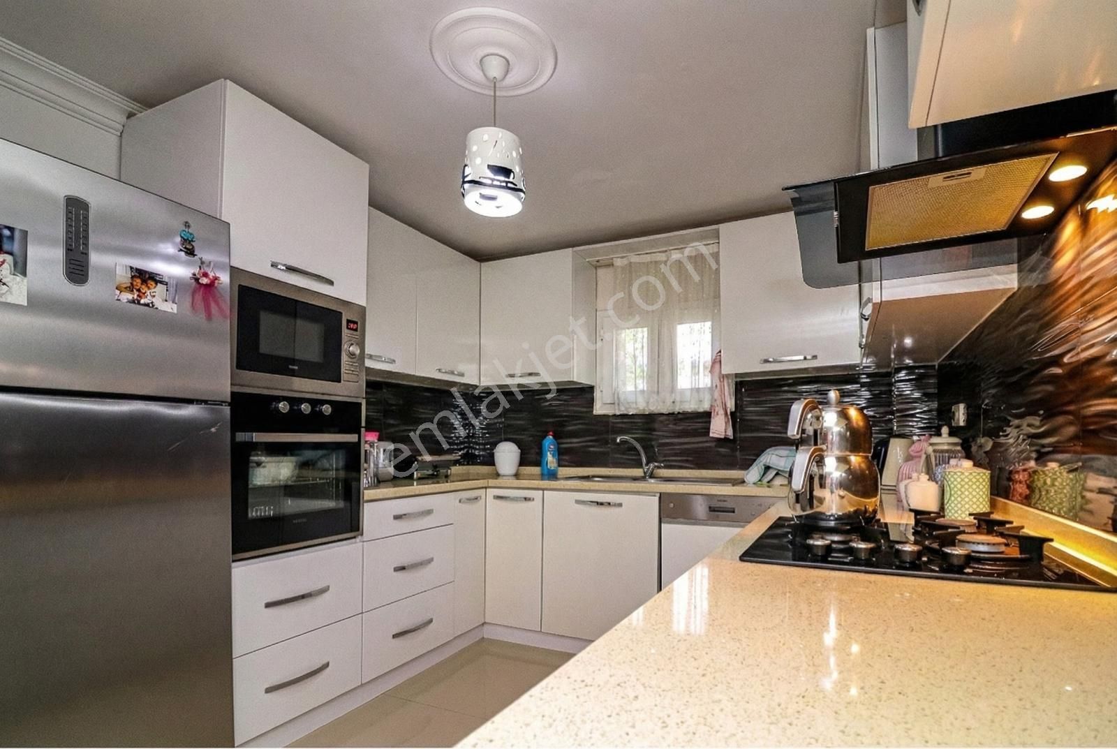 Kuşadası Mistur Sitesi'nde Satılık Triplex Villa - Görsel 19