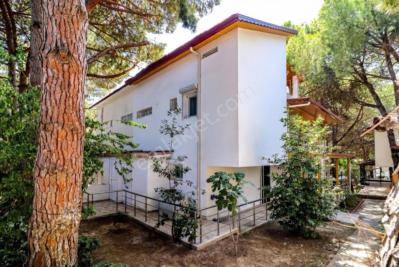 Kuşadası Mistur Sitesi'nde Satılık Triplex Villa - Görsel 13