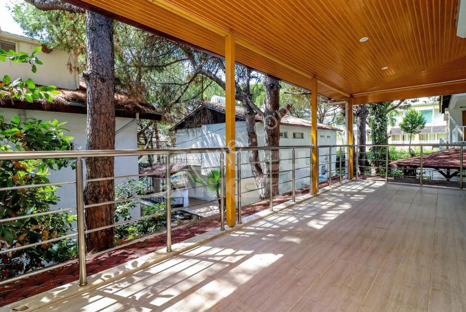 Kuşadası Mistur Sitesi'nde Satılık Triplex Villa - Görsel 10