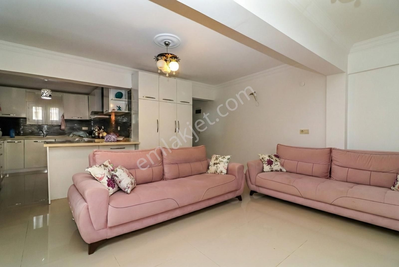 Kuşadası Mistur Sitesi'nde Satılık Triplex Villa - Görsel 16