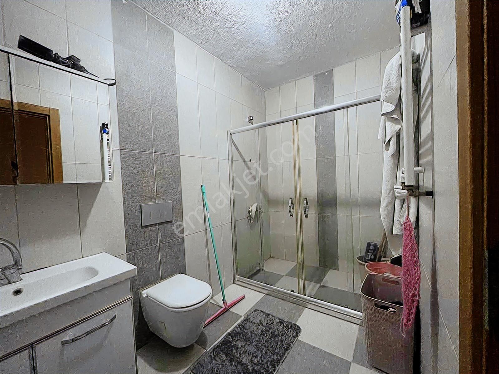 Kanarya Alt Bölgede Kapalı Otoparklı Sığınaklı 3+1 Satılık Dai - Görsel 4