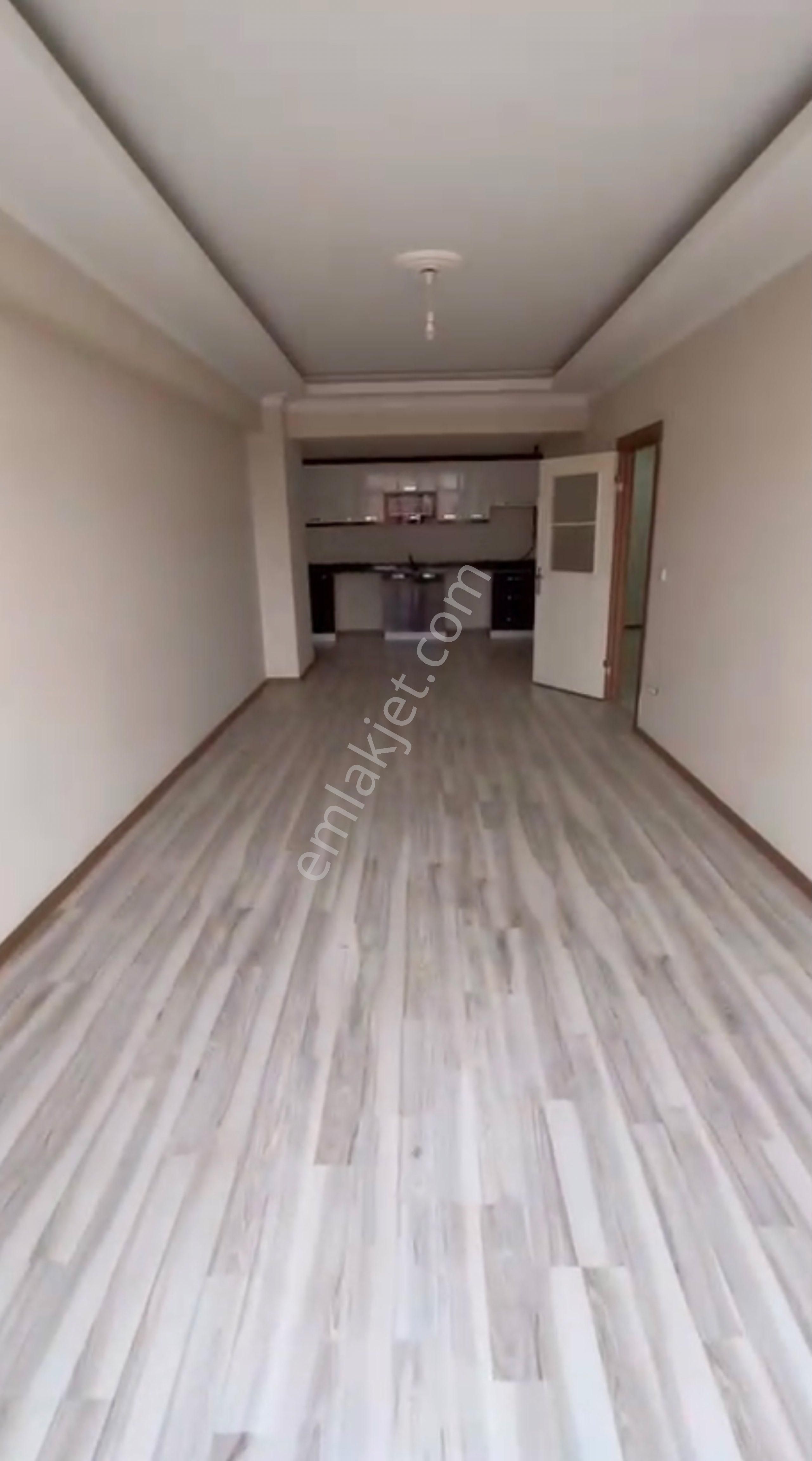 Kıraç Meydanda Asansörlü Asansör Aktıf Herkese Uygun Yenı Bına - Görsel 2