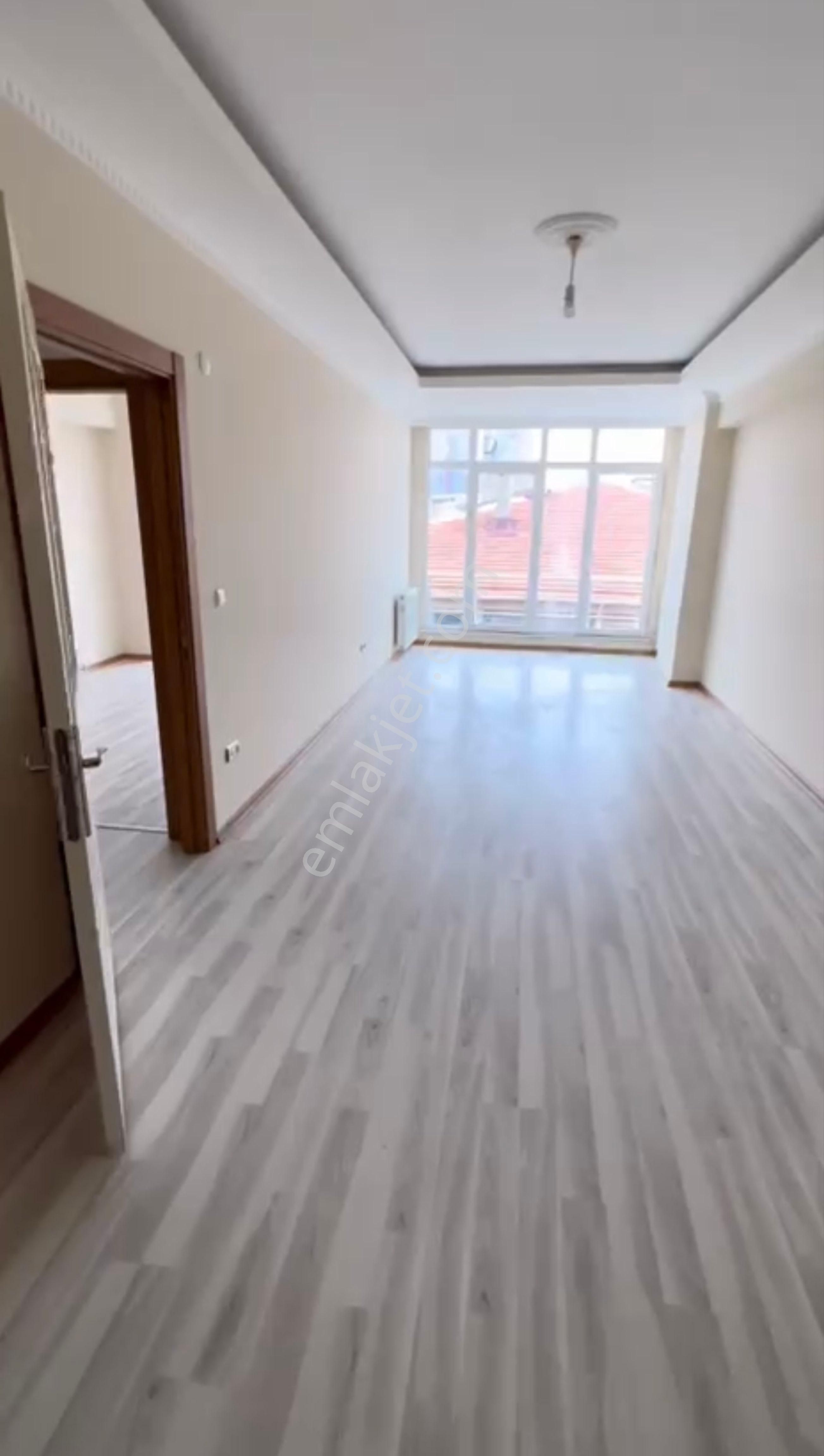 Kıraç Meydanda Asansörlü Asansör Aktıf Herkese Uygun Yenı Bına - Görsel 6