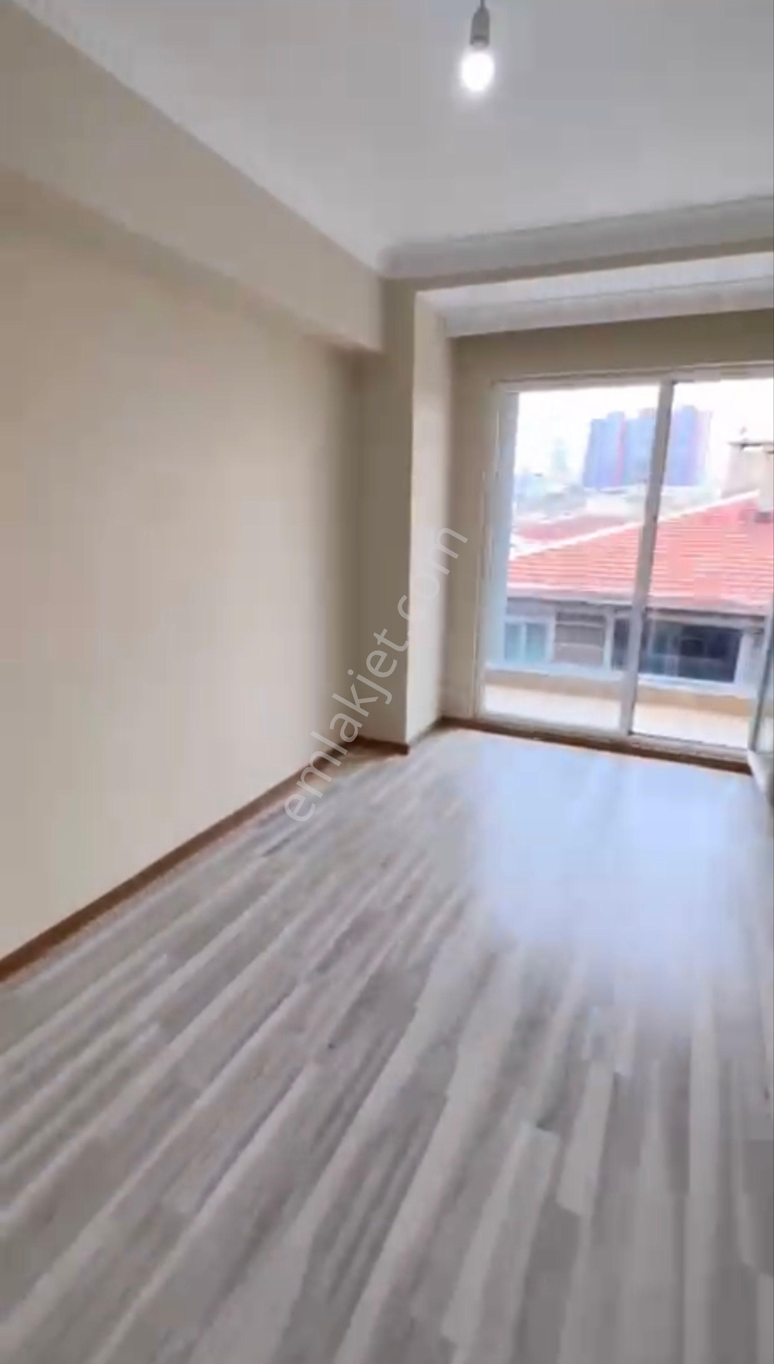 Kıraç Meydanda Asansörlü Asansör Aktıf Herkese Uygun Yenı Bına - Görsel 5