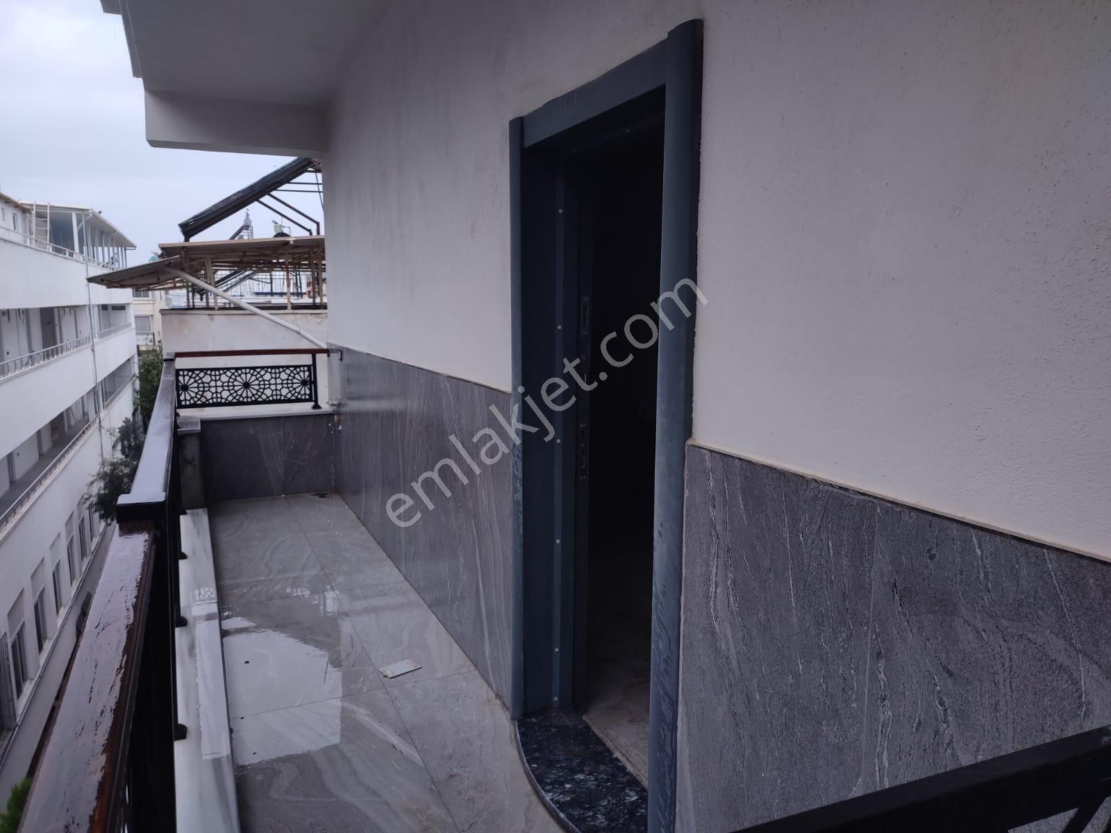 Altınkum Mahallesinde 3+1 Asansörlü Sıfır Teraslı Dubleks Daire - Görsel 3