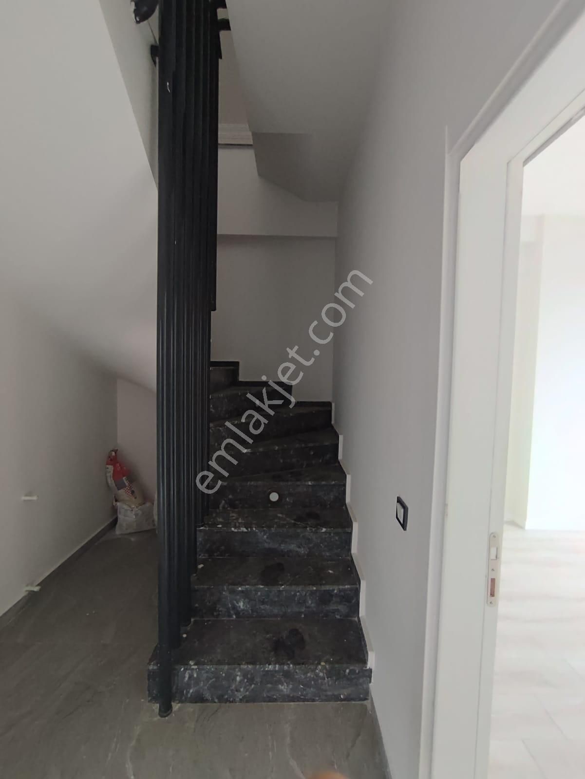 Altınkum Mahallesinde 3+1 Asansörlü Sıfır Teraslı Dubleks Daire - Görsel 17