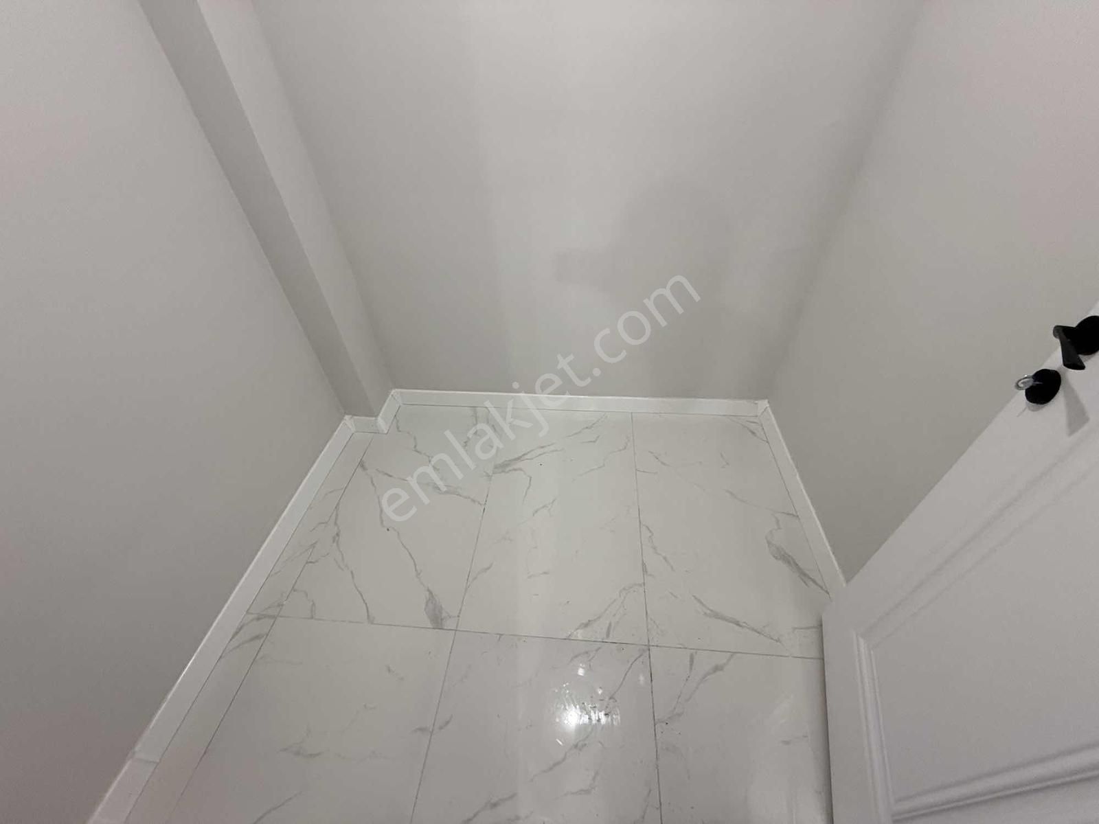 Yön Group'tan Çarşı Merkeze Yakın Kiralık 2+1 Daire - Görsel 20