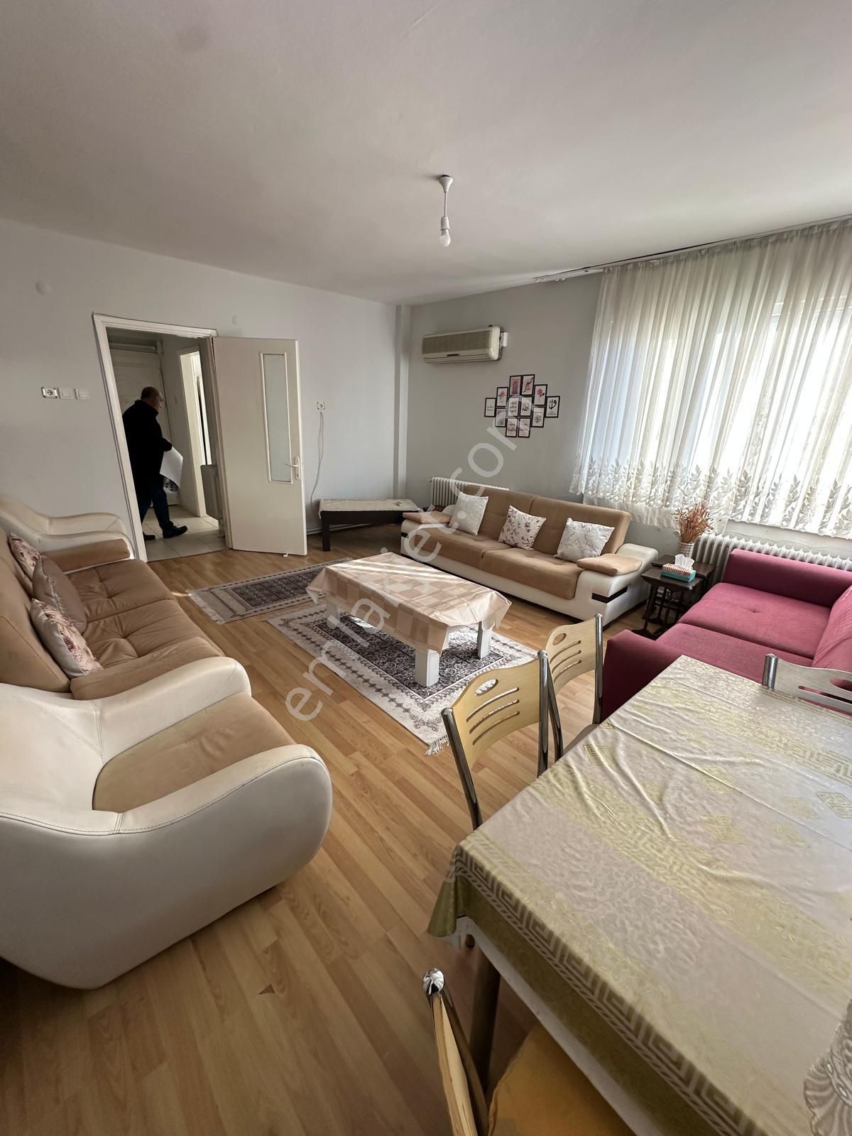 Ata Emlak'tan Fatih Caddesinde 3+1 Eşyalı Kiralık Daire - Görsel 3