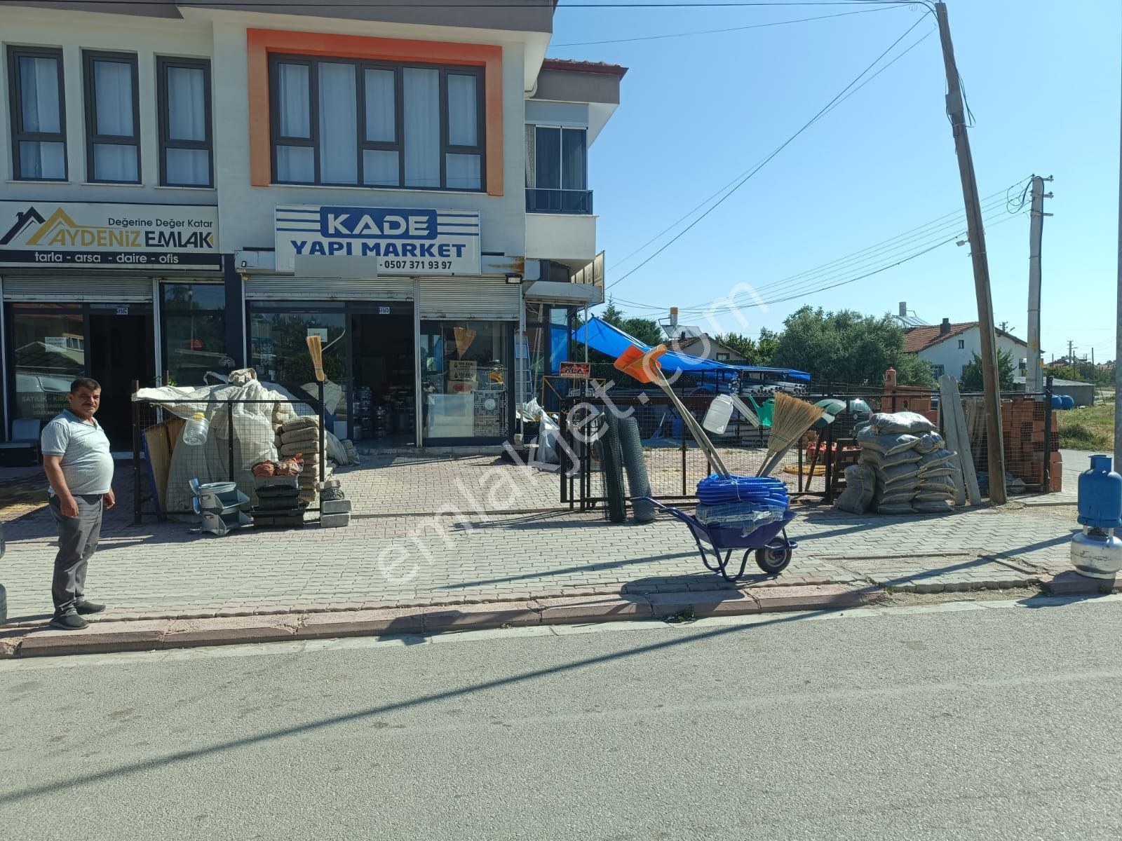 Meram Harmancıkta Hırdavat Dükkanı