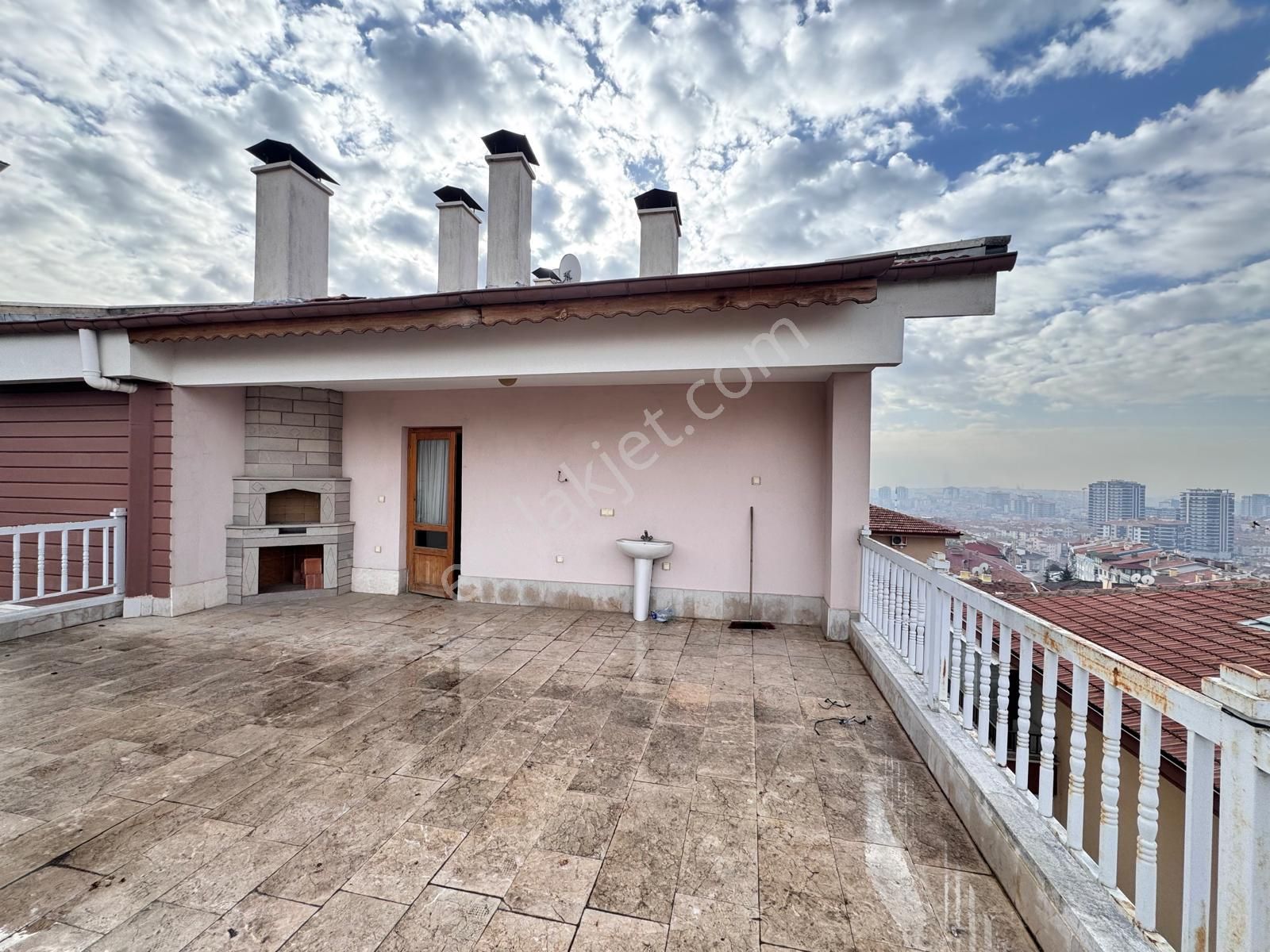 Lider Emlak'tan Panoramik Manzaralı **5+2** Dubleks 265 M2 - Görsel 3