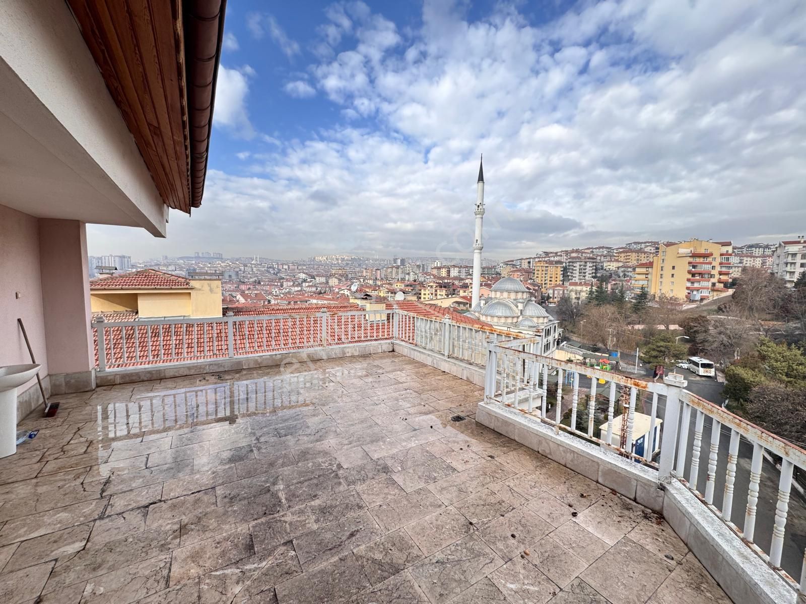 Lider Emlak'tan Panoramik Manzaralı **5+2** Dubleks 265 M2 - Görsel 4