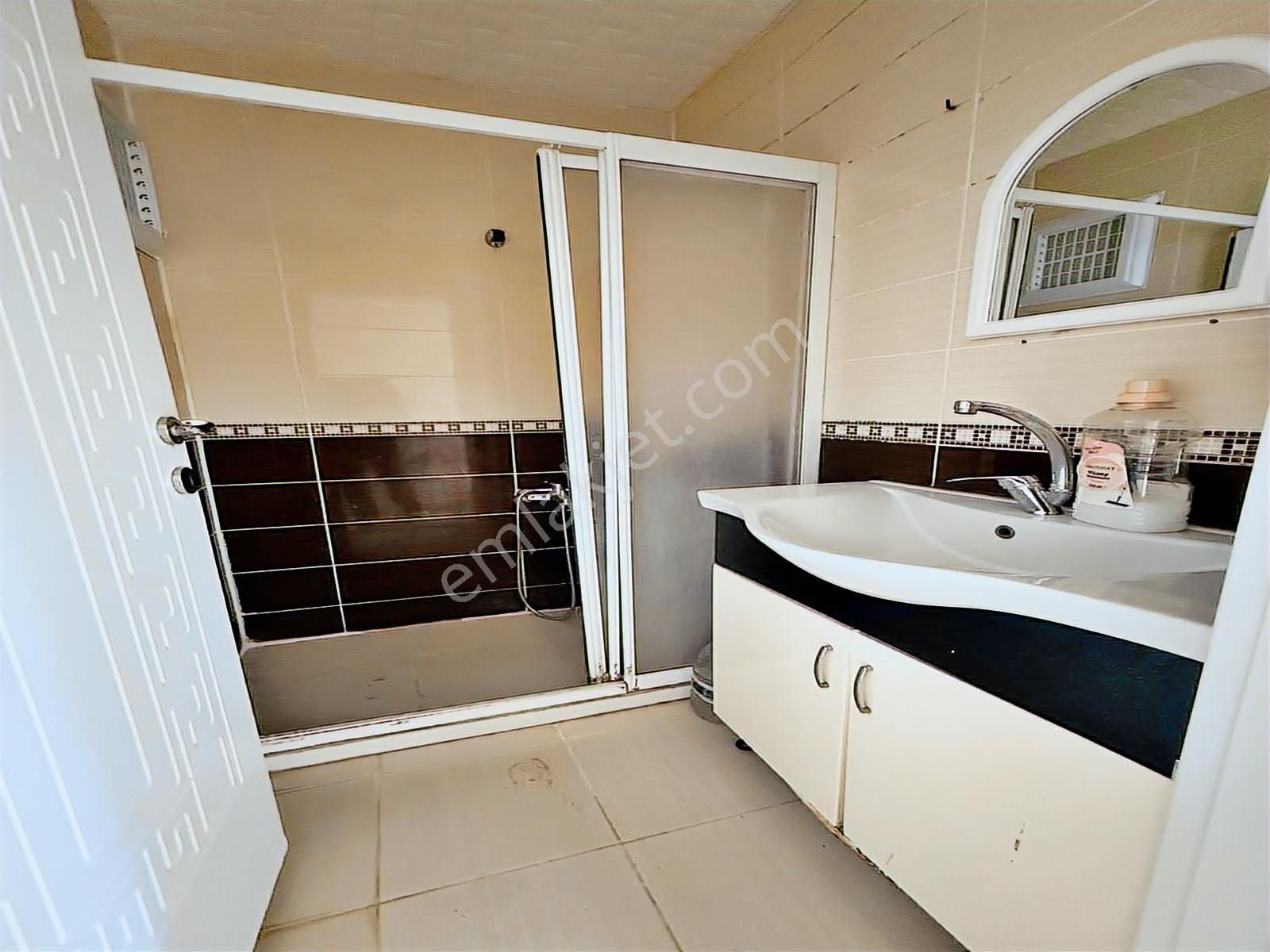 Mehterçeşme Satılık Asansörlü 2+1 Balkonlu Geniş Ferah Daire - Görsel 9